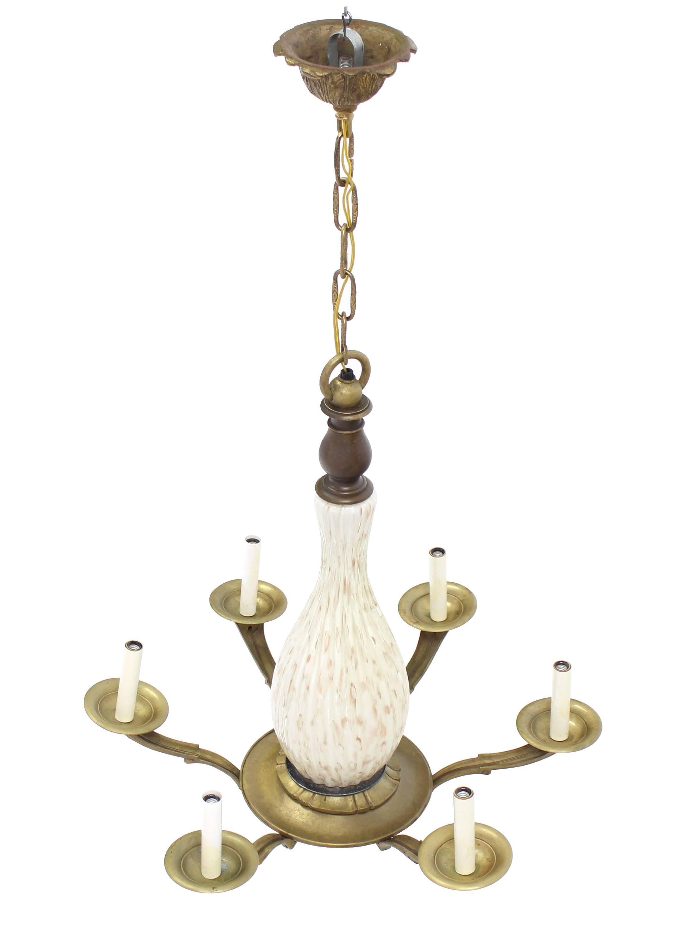 Mid-Century Modern Lustre à 6 branches en laiton et verre de Murano en vente
