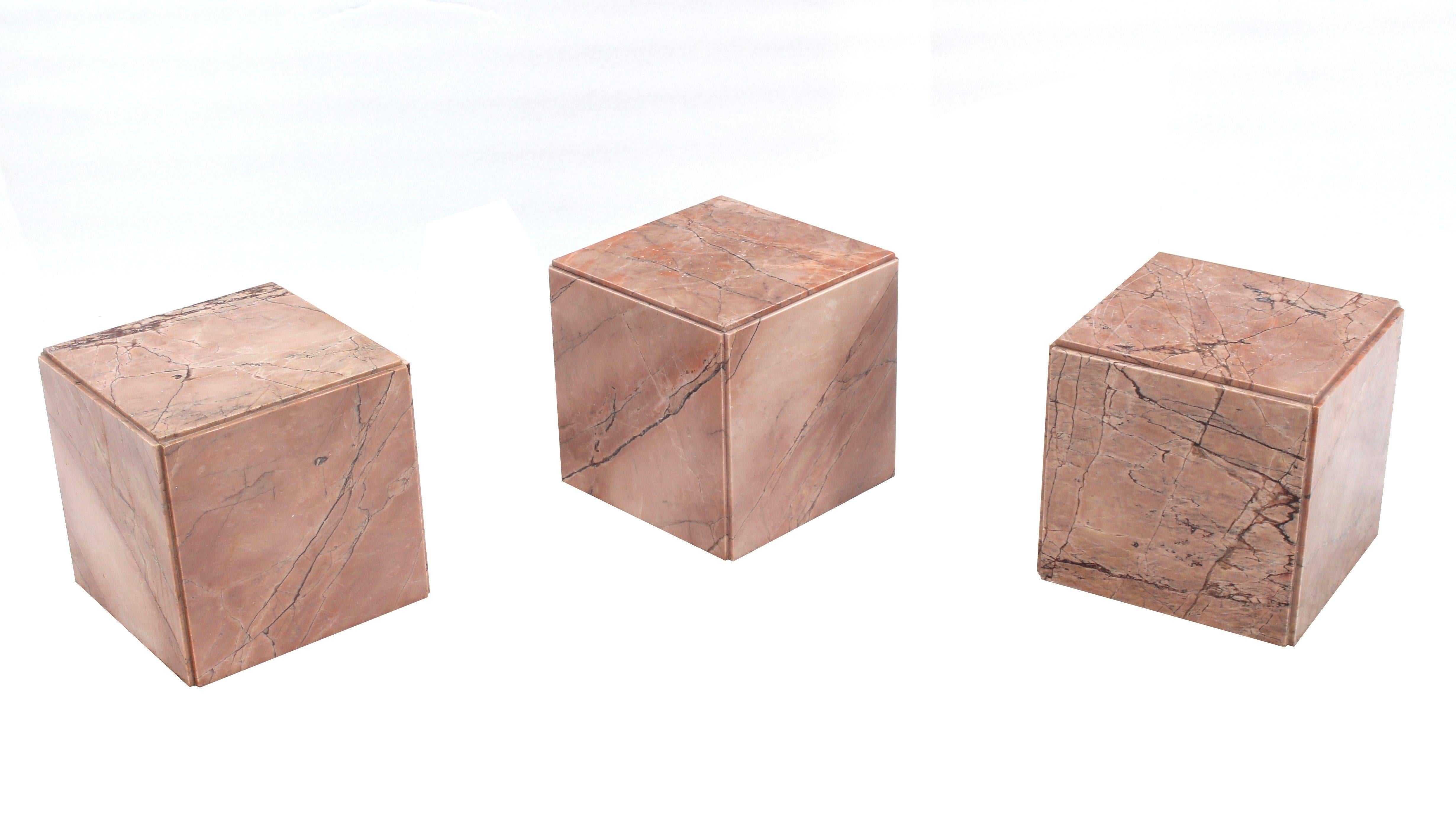 Set of Three Pink Marble Cube Tables Stands In Good Condition In Rockaway, NJ