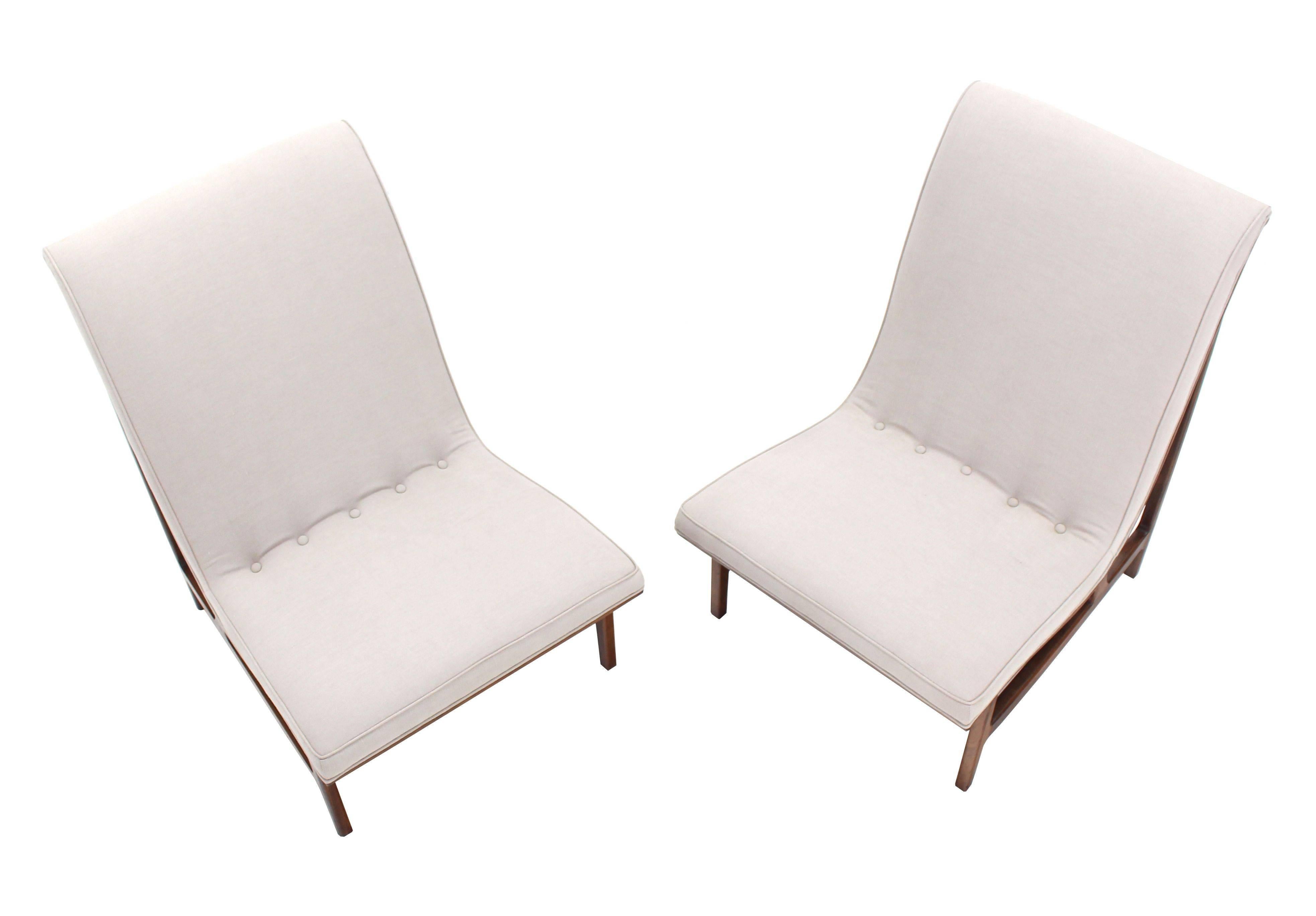 Mid-Century Modern Pair of Large Lounge Chairs New Upholstery
