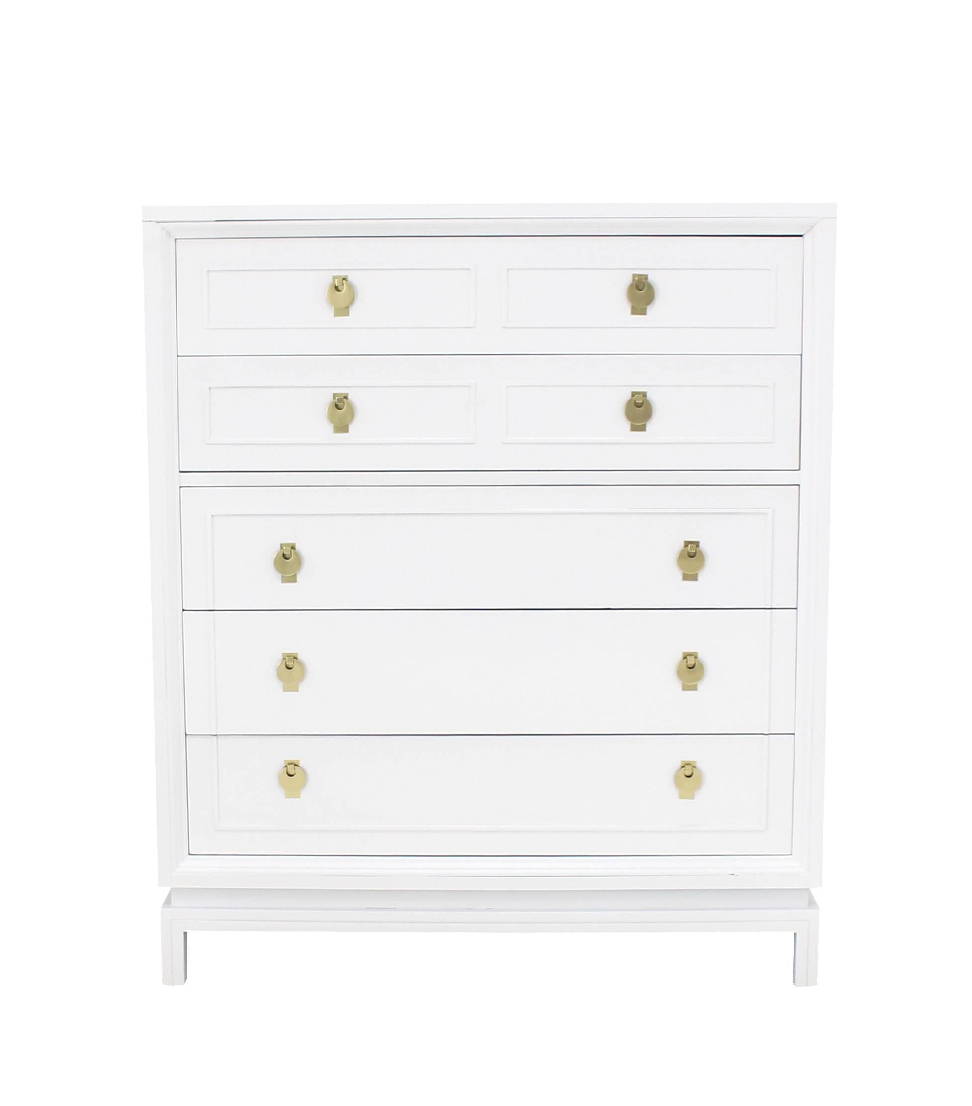 white lacquer chest of drawers