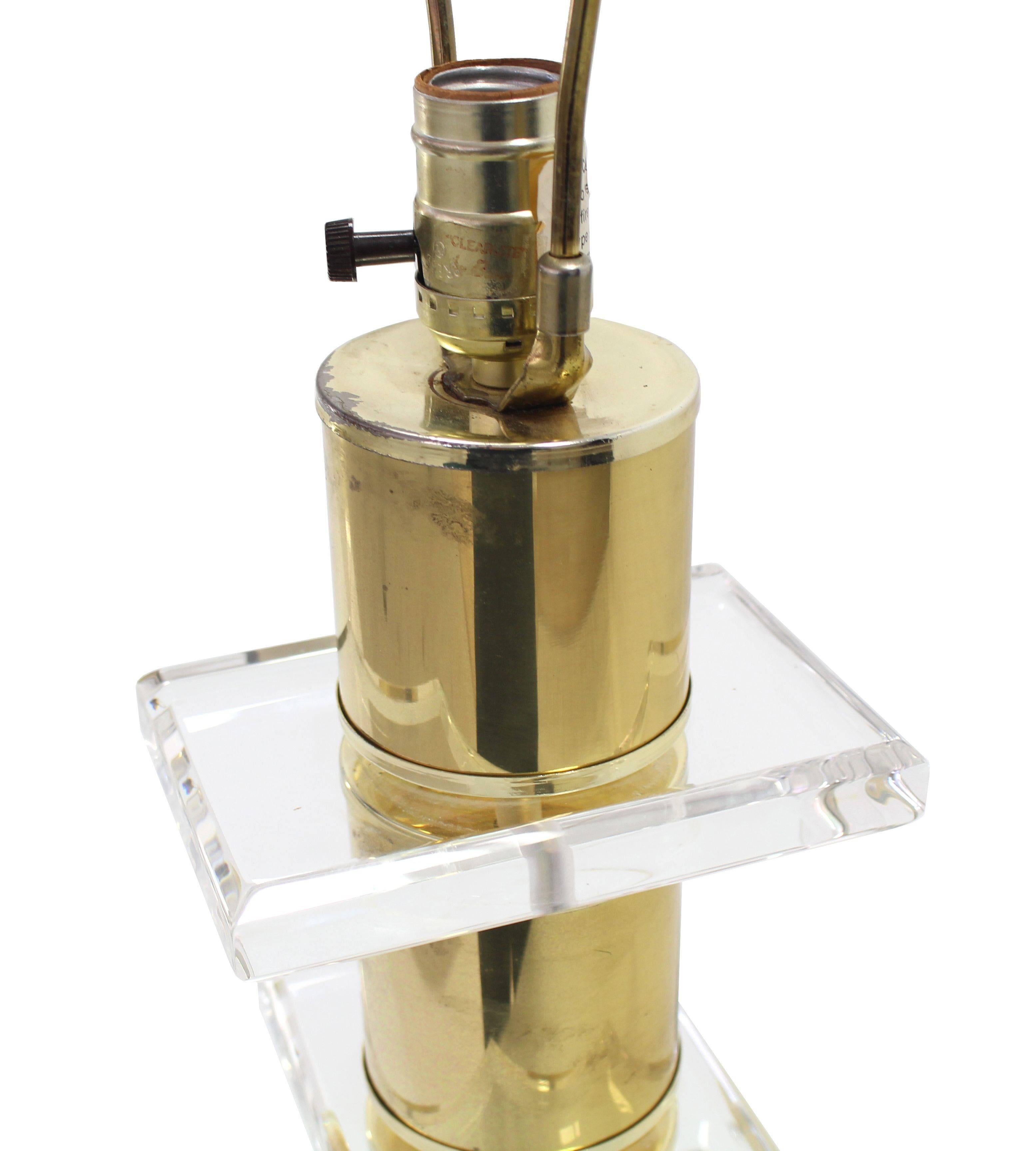 Polished Stacked Lucite Brass Cylinders Table Lamp Lucite Finial For Sale