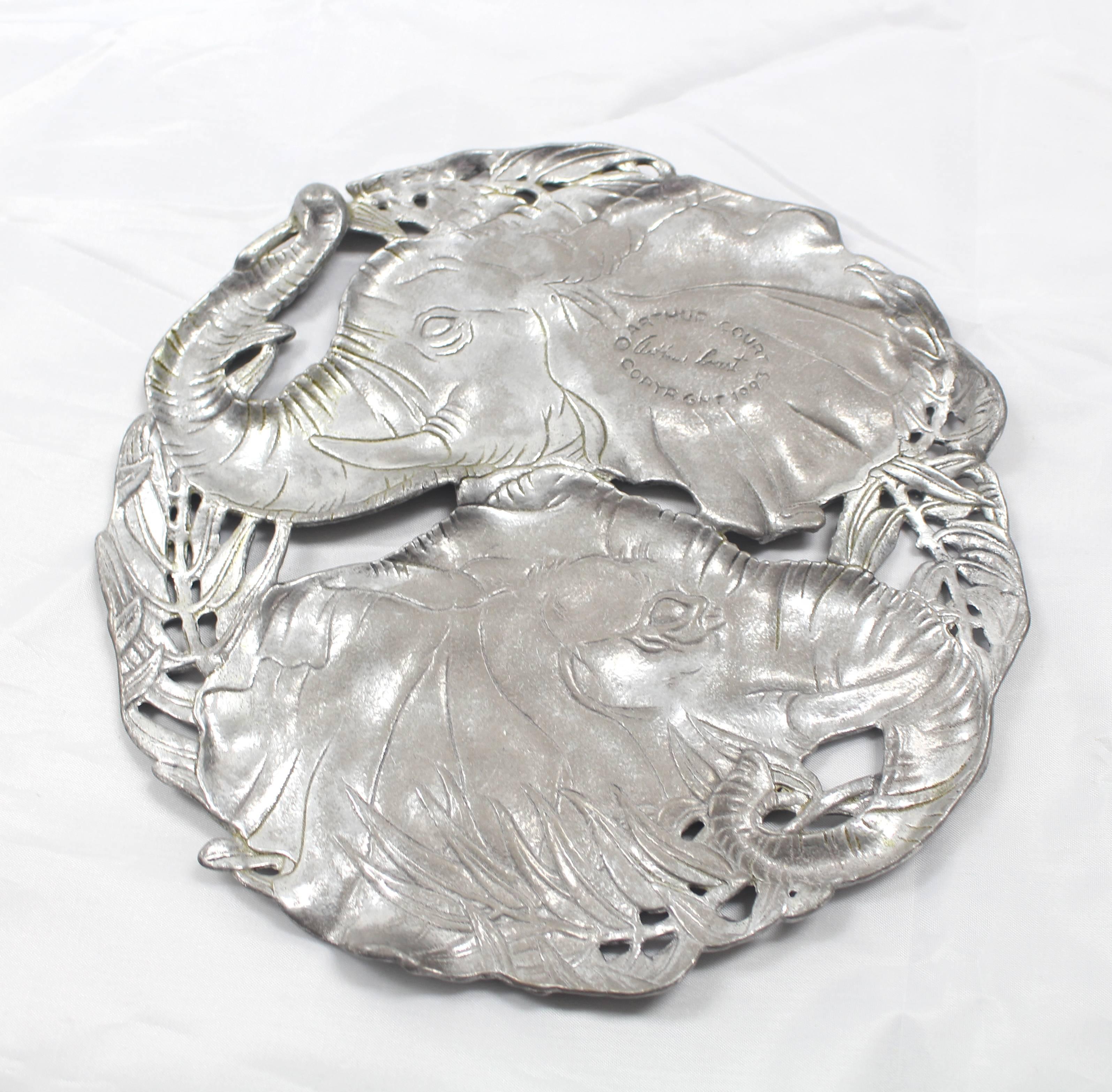 Arthur Court Cast Aluminium Round Tray Holder In Excellent Condition For Sale In Rockaway, NJ