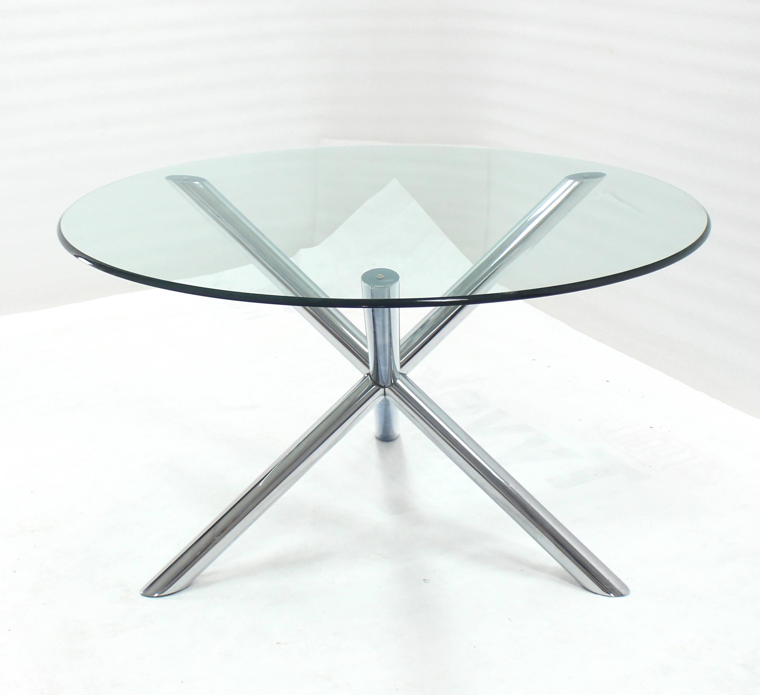 Mid-Century Modern round jack base dining table.