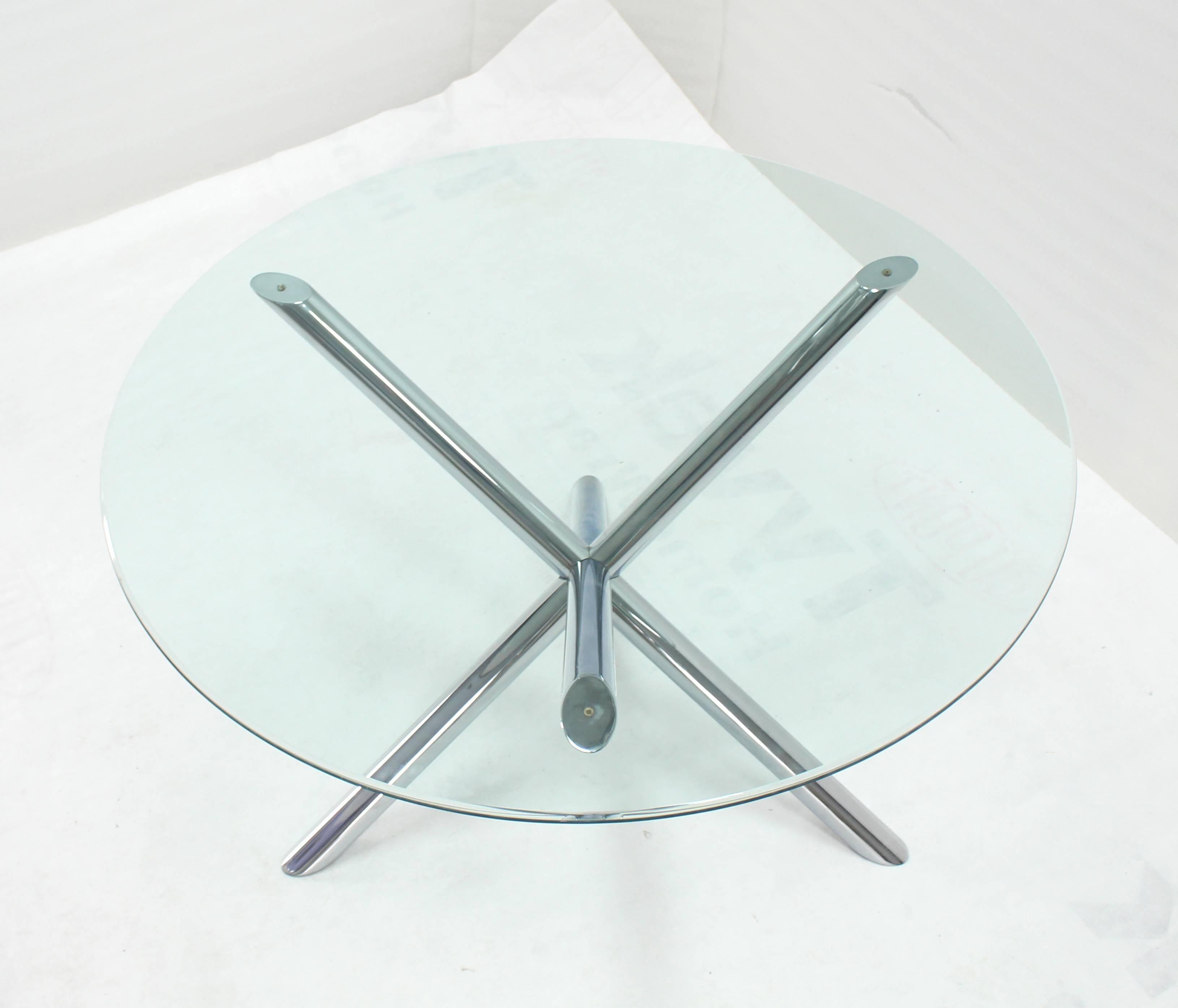 Chrome and Glass Round Dinette Dining Table with Jack Base In Excellent Condition In Rockaway, NJ
