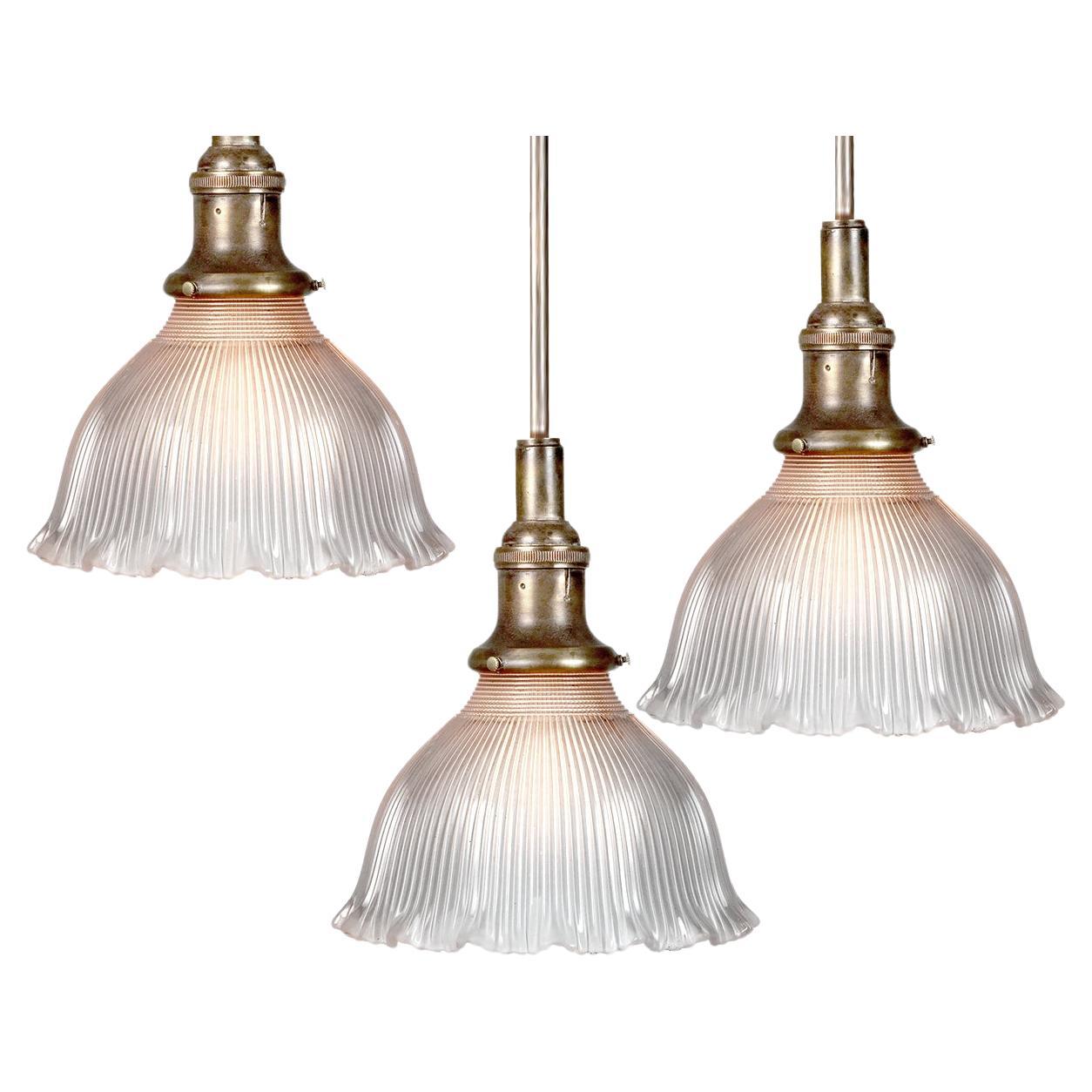 Collection of Frosted Ruffled Prismatic Anhänger - 7 Zoll