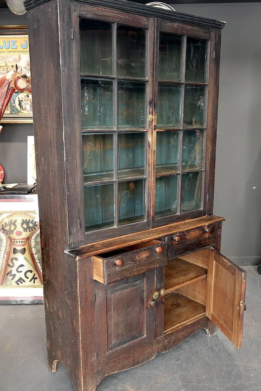 Mid-1800s Glazed Two-Tier Cupboard in Original Paint In Excellent Condition In Peekskill, NY