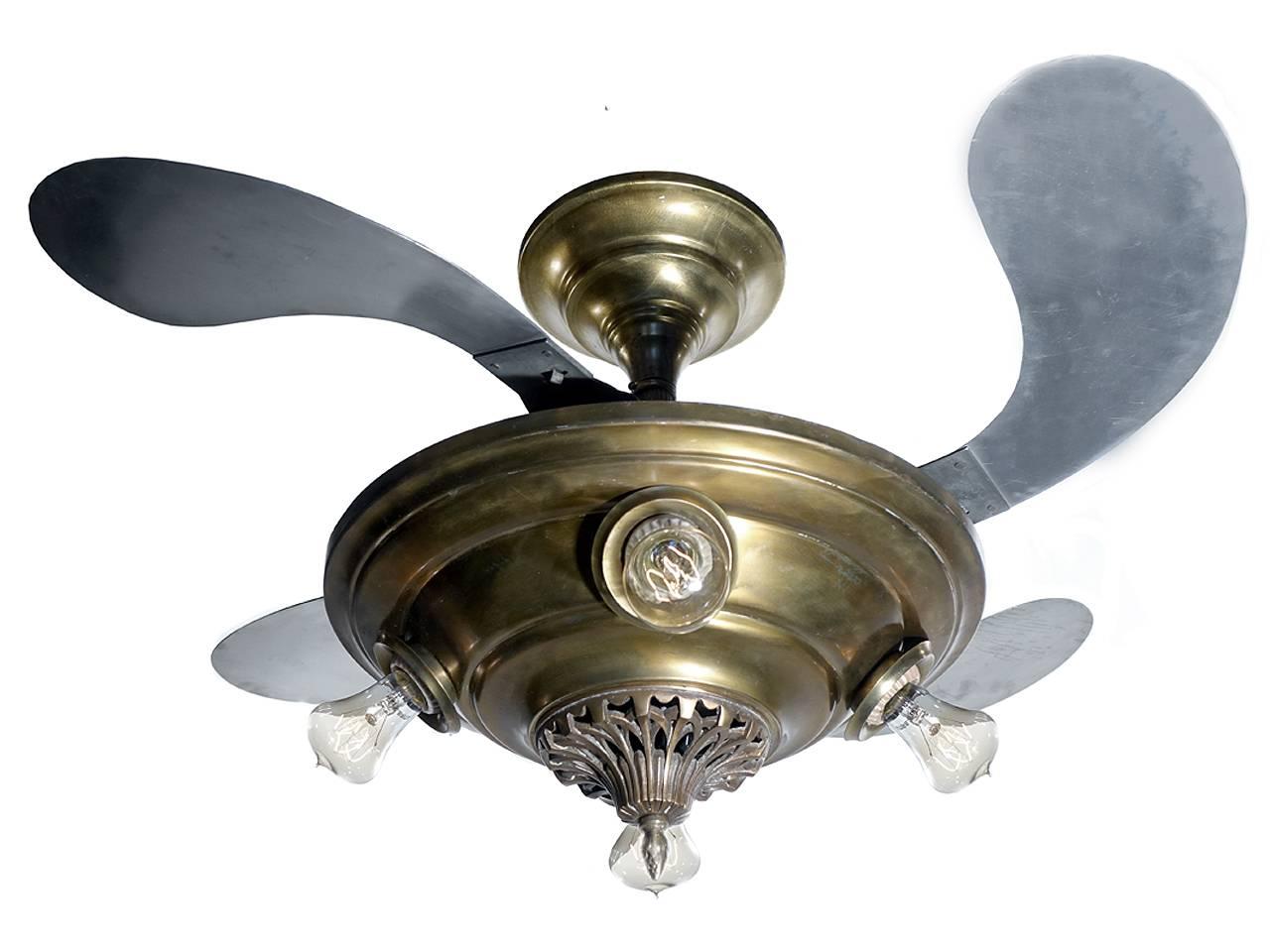 This was the first ever retractable blade ceiling fan to exist in history and an amazing example of Industrial ingenuity. Made from the 1920s-1930s. When the fan turns on, the centrifugal force causes the blades to extend outwards until fully