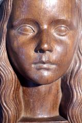 Tête sculpturale Art Déco finement sculptée signée Gori