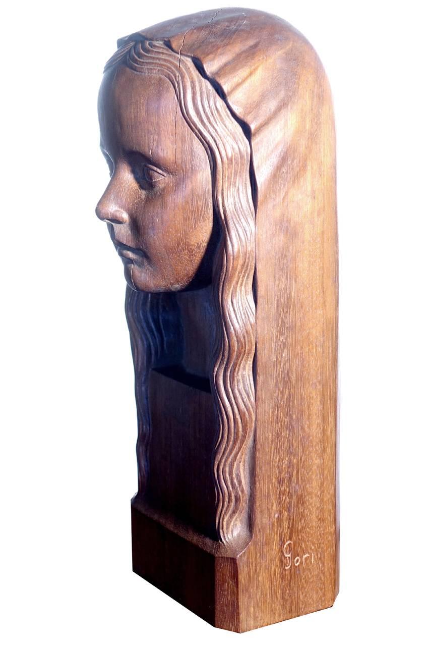 Finely Carved Art Deco Sculptural Head Signed Gori In Excellent Condition In Peekskill, NY