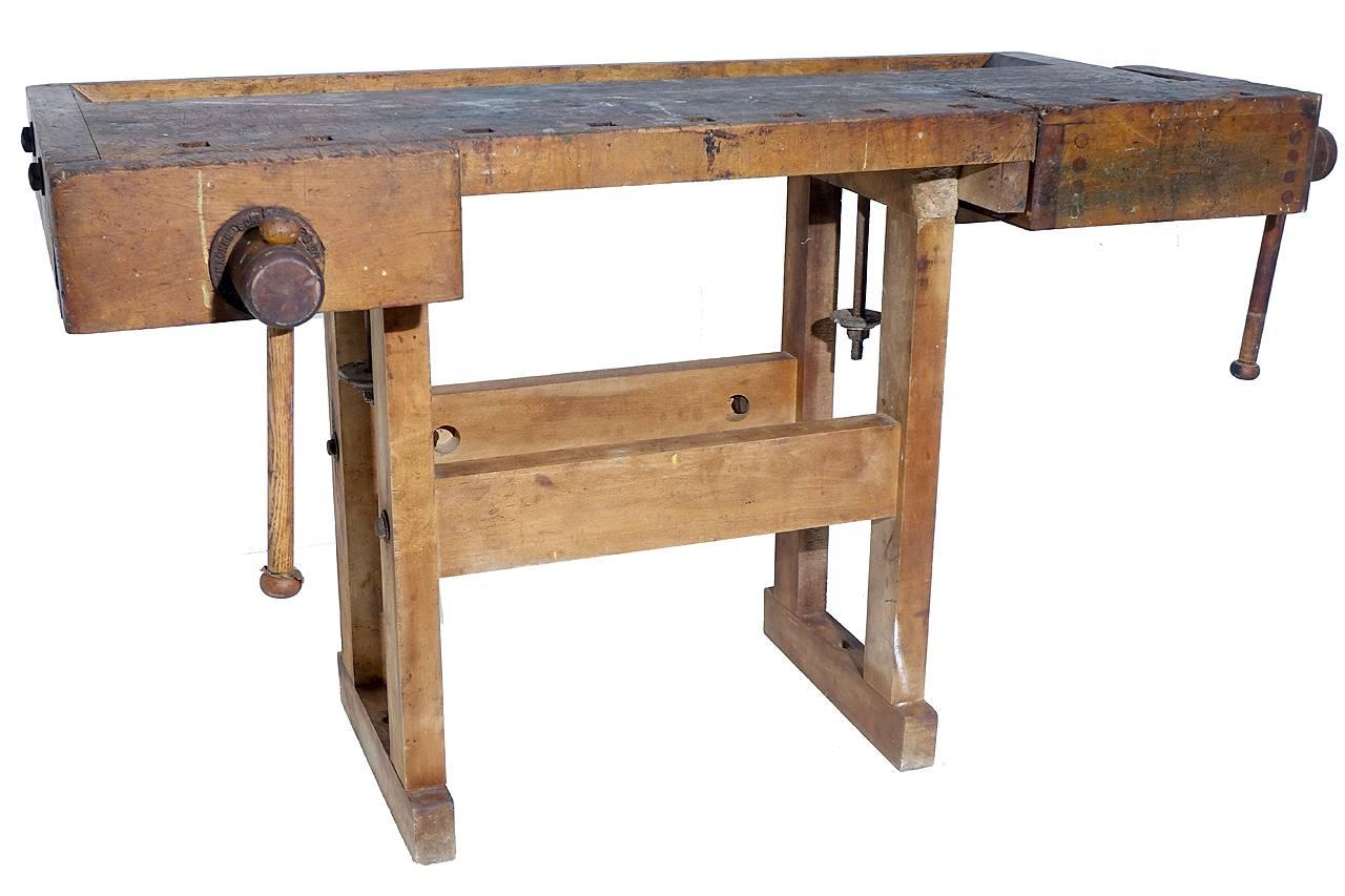 carpenter table
