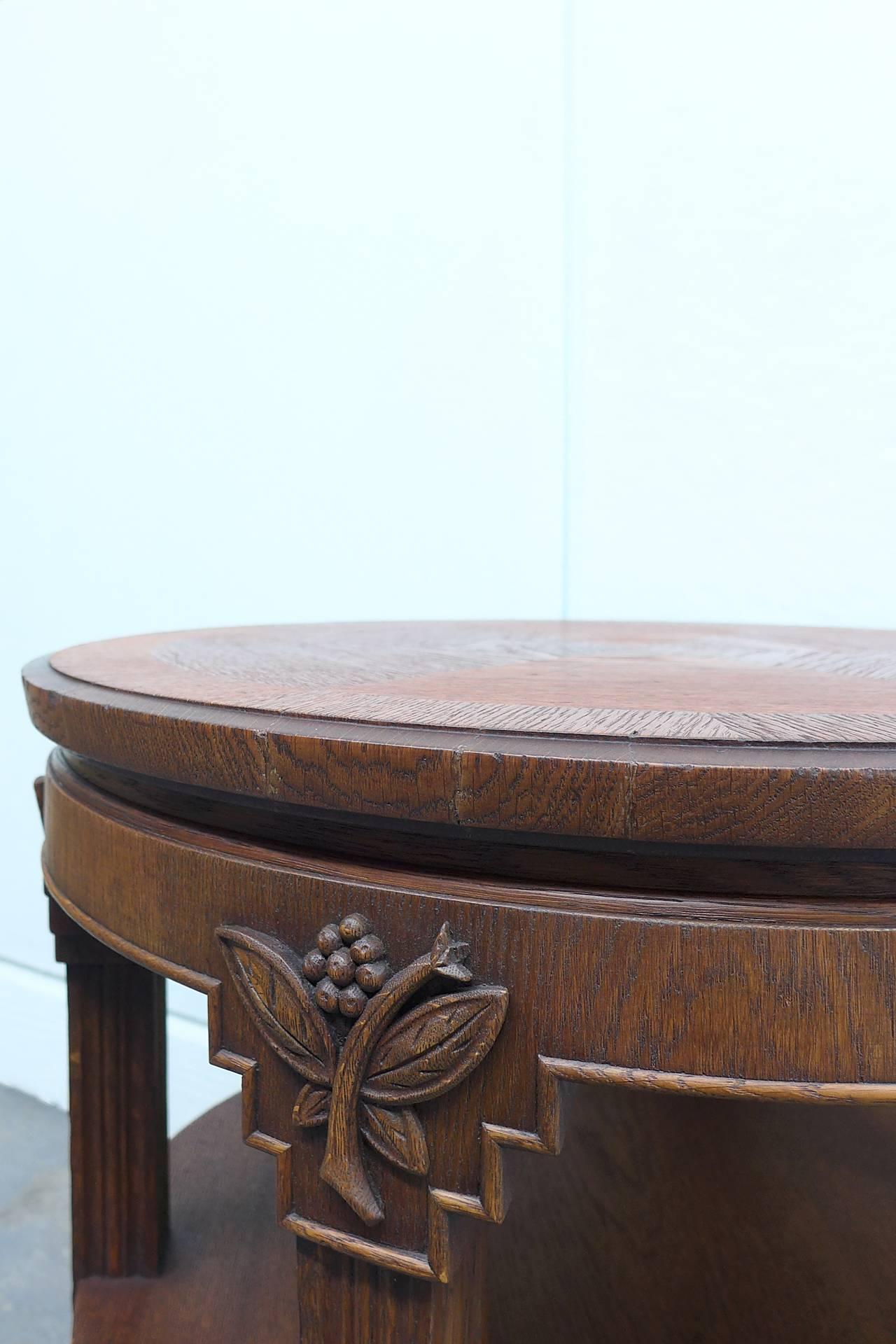 German Expressionist Oak Side Table In Excellent Condition For Sale In Saarbruecken, DE