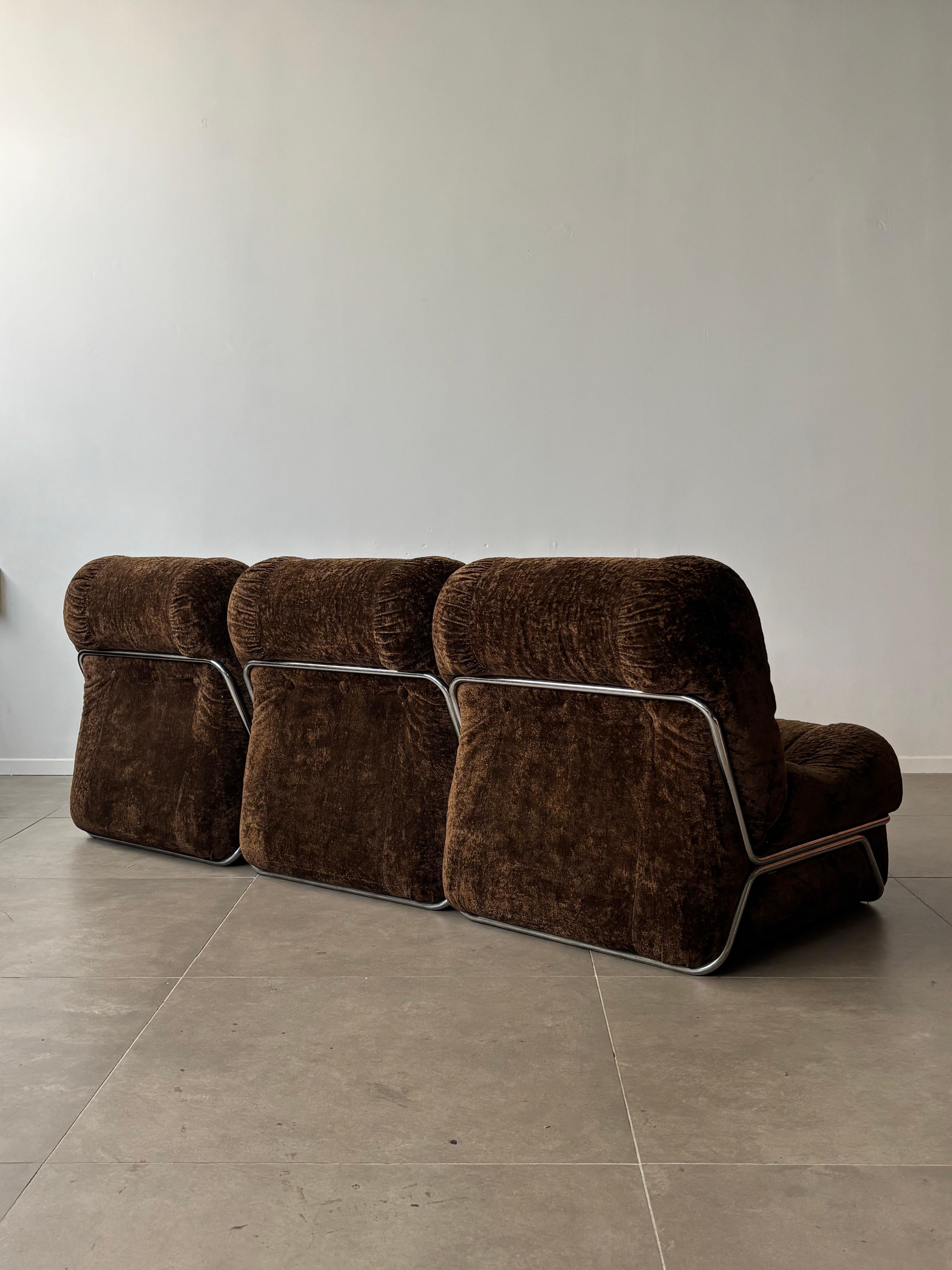 Ein seltenes Paar italienischer Couchtische aus Marmor in Creme und Braun, 1970er Jahre im Angebot 16