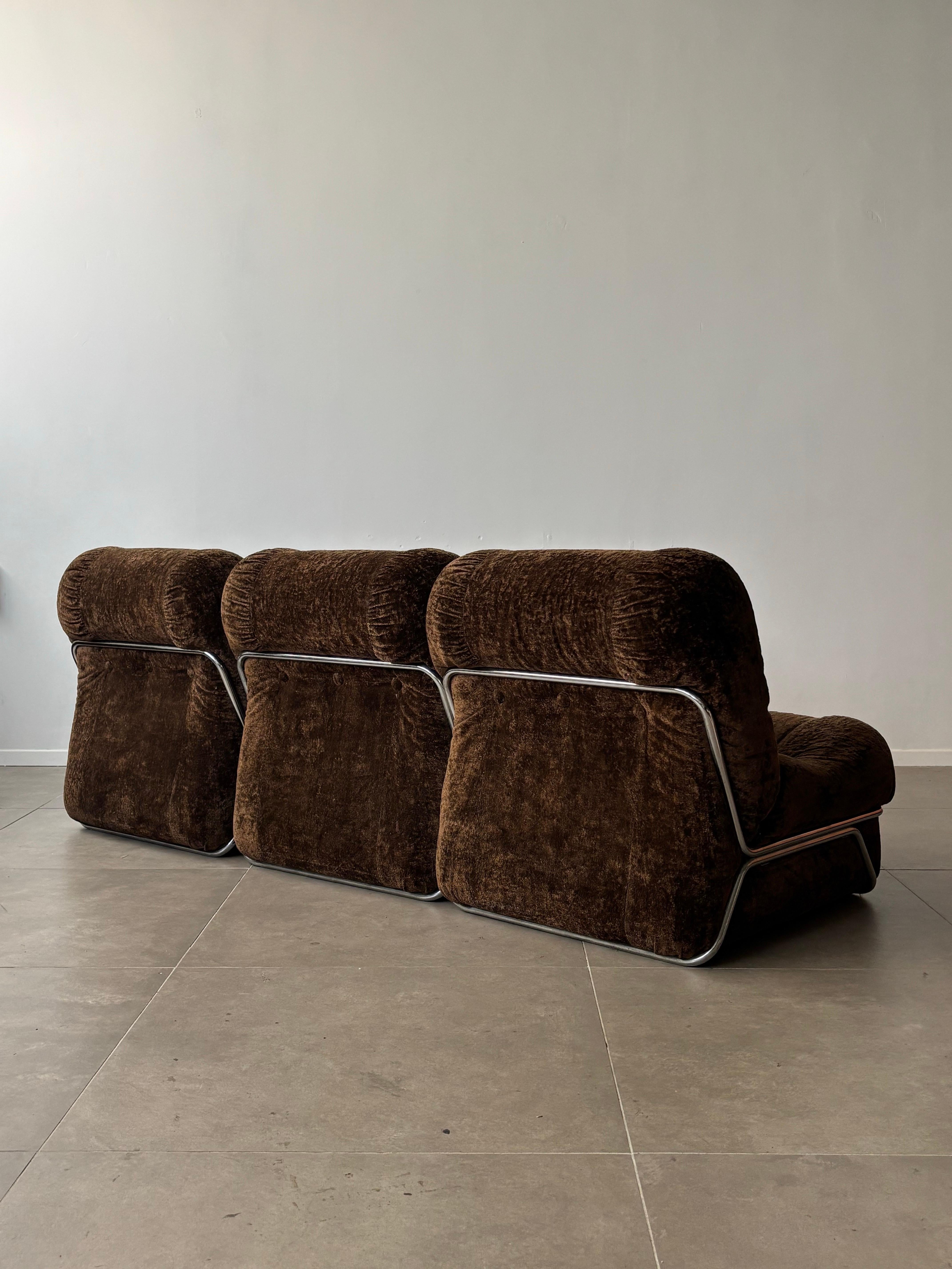 Ein seltenes Paar italienischer Couchtische aus Marmor in Creme und Braun, 1970er Jahre im Angebot 22