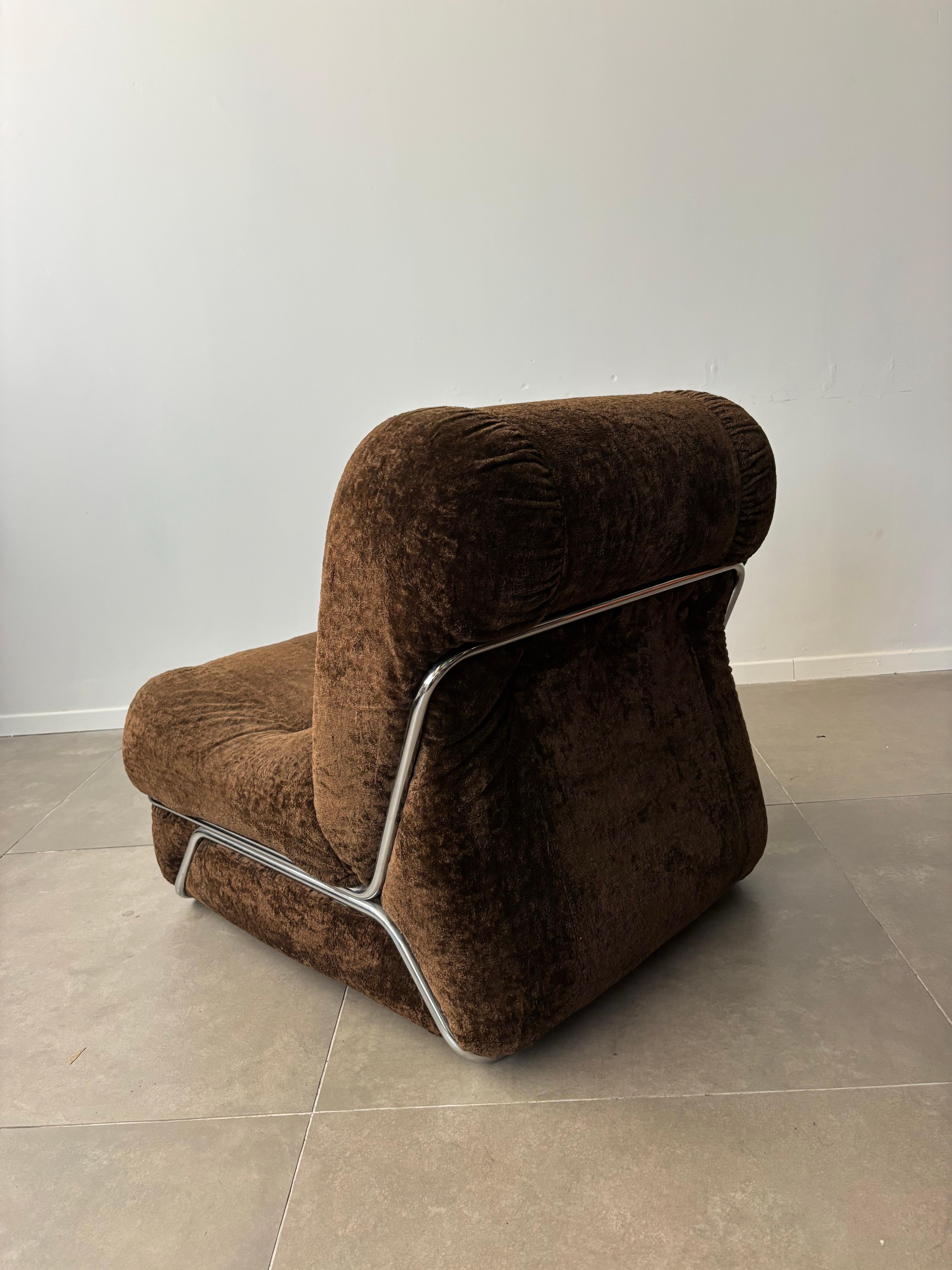 Ein seltenes Paar italienischer Couchtische aus Marmor in Creme und Braun, 1970er Jahre im Angebot 23