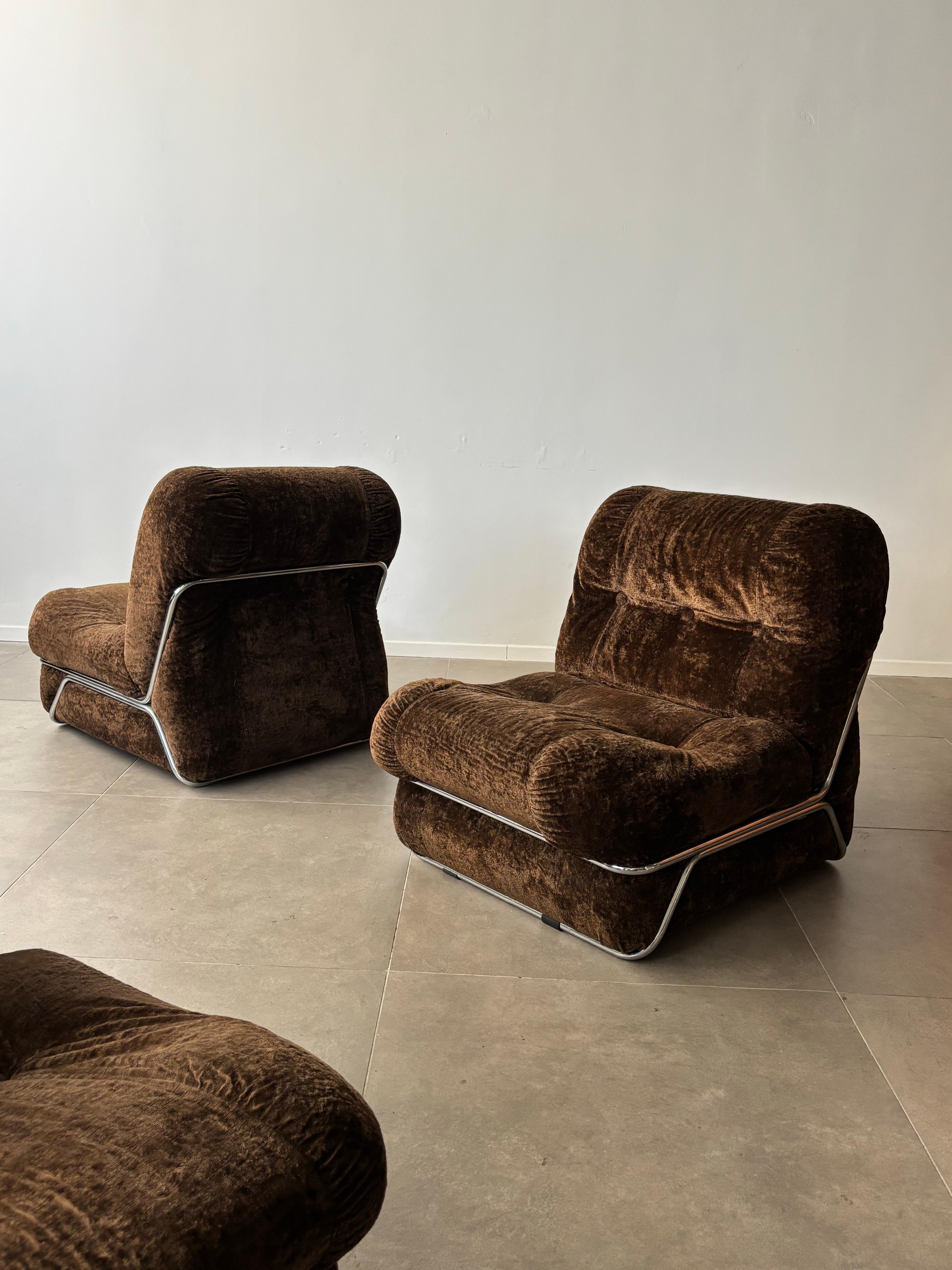 Ein seltenes Paar italienischer Couchtische aus Marmor in Creme und Braun, 1970er Jahre im Angebot 24