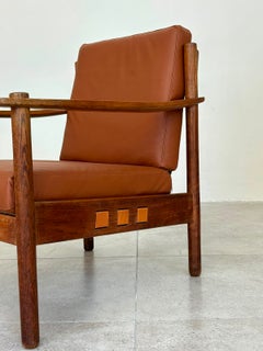 Lounge-Sessel im skandinavischen Brutalismus-Stil aus massiver Eiche und cognacfarbenem Leder, 1970er Jahre