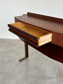 Italian Mid-Century Console Table in Walnut with Brass Details, 1960s