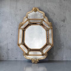 Miroir mural ancien en verre de Murano, octogonal à bords biseautés, années 1940