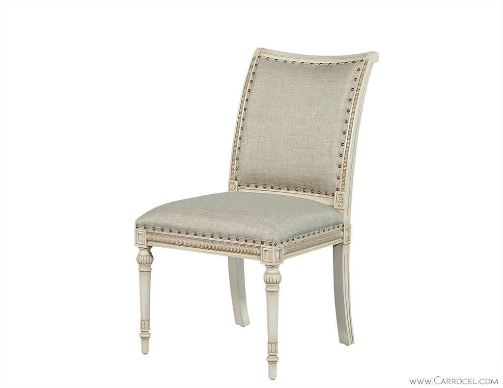 Set of Eight Chinoiserie Style Dining Chairs In Excellent Condition In North York, ON
