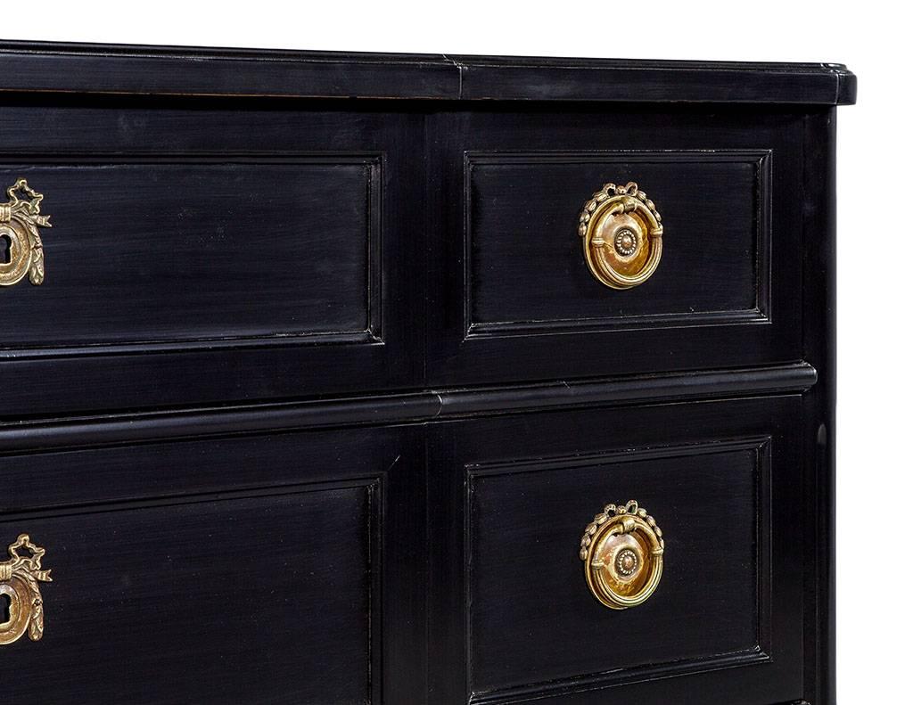 Irwin Black Lacquered Georgian Style Chest of Drawers In Excellent Condition In North York, ON