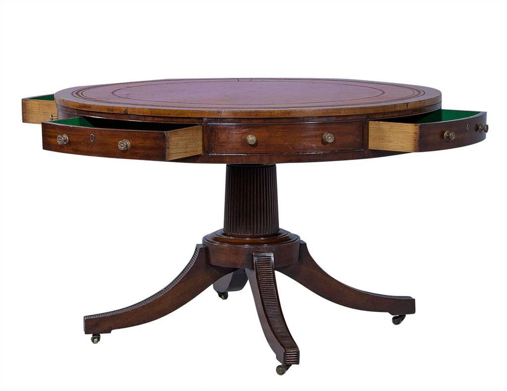 English Regency Period Mahogany Rent Table with Inlaid Red Leather Top In Good Condition In North York, ON