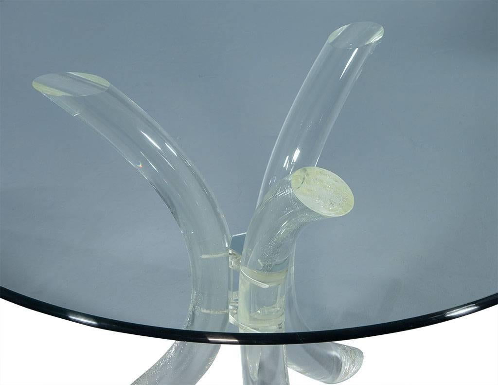 Round Lucite Pedestal Occasional Table In Good Condition In North York, ON
