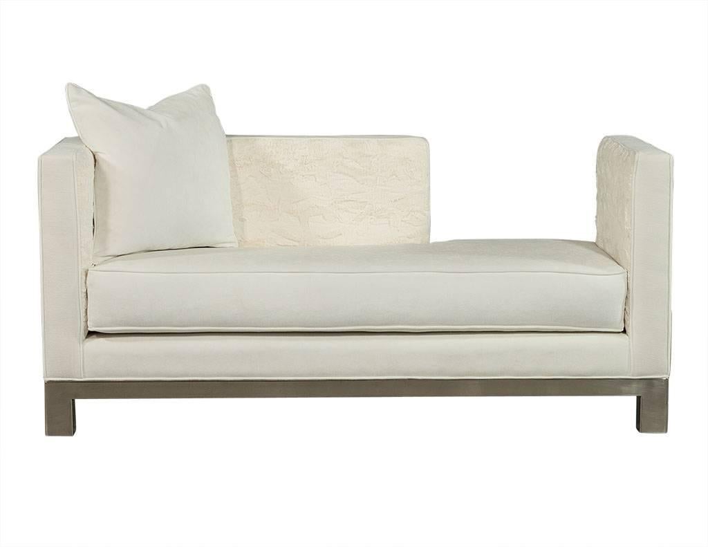 Modern Beautiful Opposing Pair of Day Bed Loungers