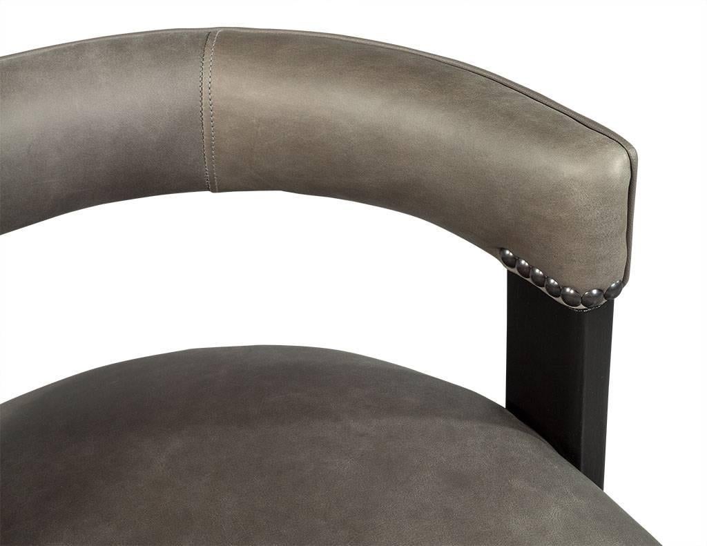 Set of Six, Sleek Mid-Century Modern Curve Back Dining Chairs 1