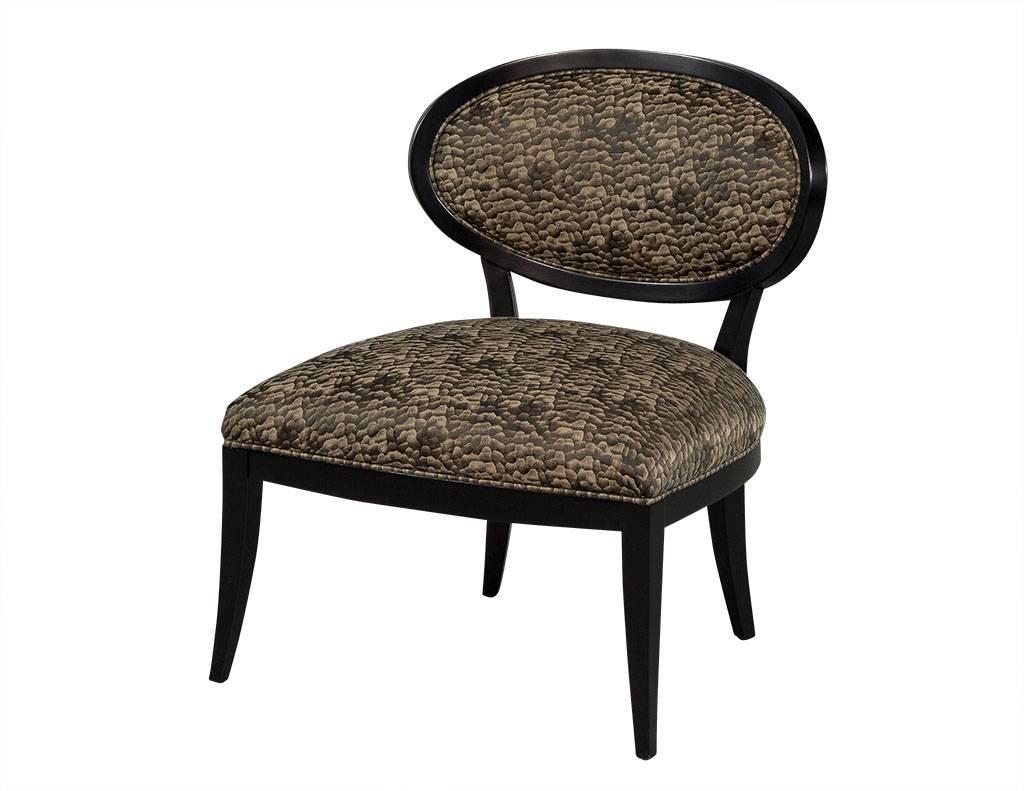 oval accent chair