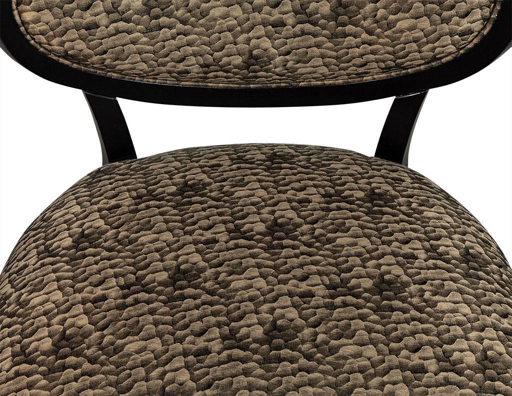 Pair of Oval Back Accent Chairs 2