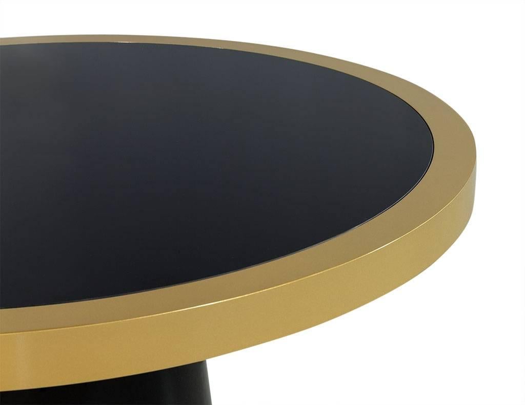 round entry table