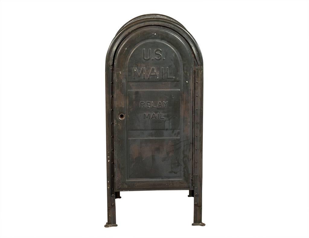 postal relay box