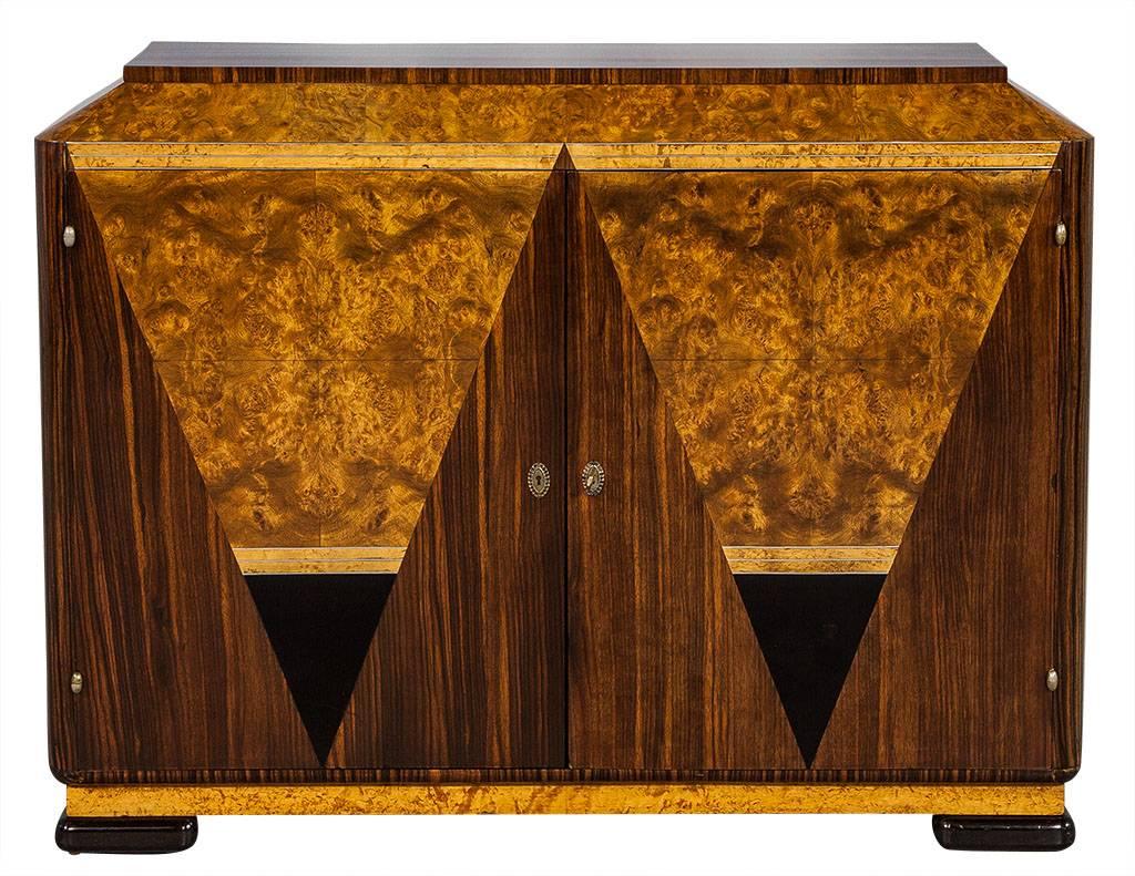 Unique Burl Wood Art Deco Console Sideboard Buffet Server Cabinet In Good Condition In North York, ON