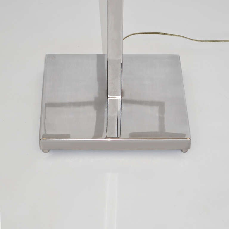 Rare Floor Lamp by Tommi Parzinger In Good Condition For Sale In Ft Lauderdale, FL