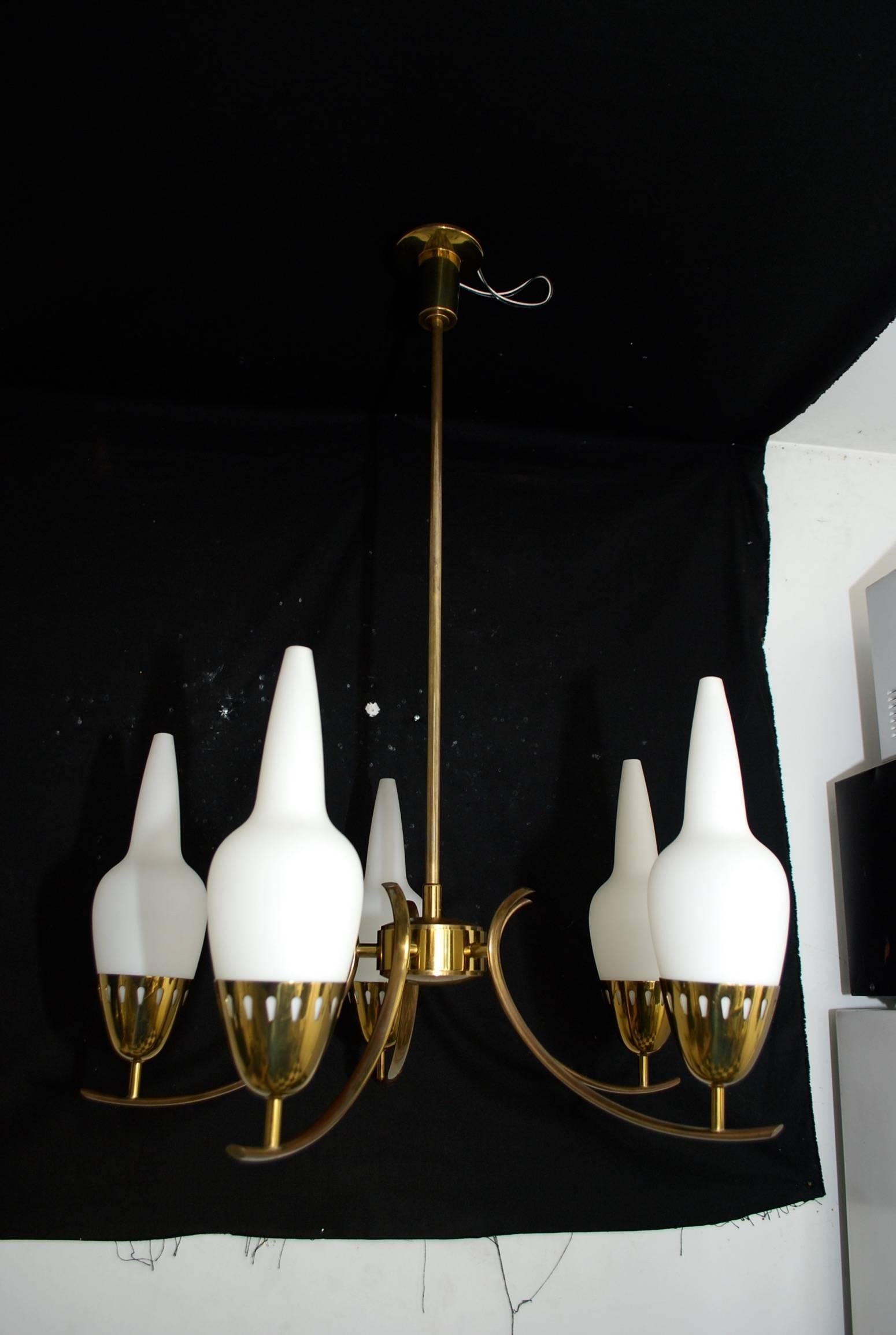 1950 Italian  chandelier by ARREDOLUCE In Good Condition For Sale In Los Angeles, CA