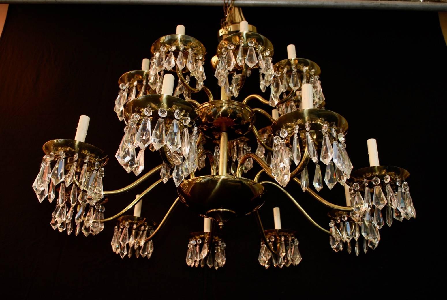  Rare Set of Nine Large Crystal Chandelier by Chapman price for one( 5 are sold In Good Condition For Sale In Los Angeles, CA