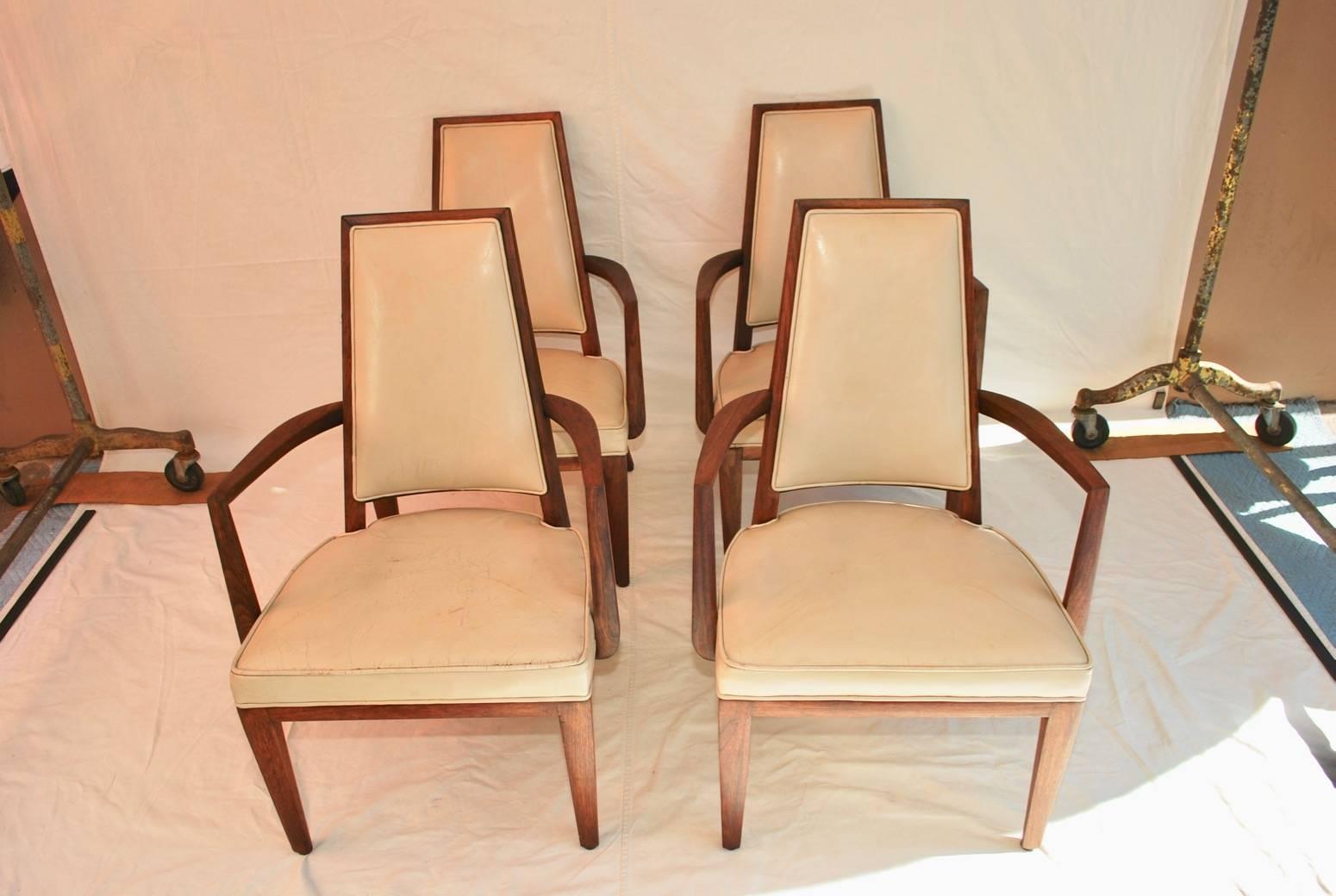 Elegant Pair of Mid-Century Leather Chairs Design by Monteverdi Young For Sale 2