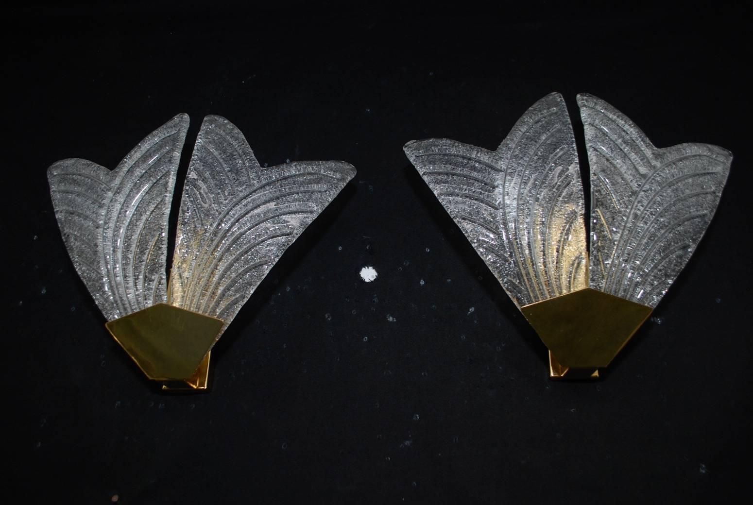Hermoso y Elegante Par de Apliques de Murano Italiano en venta