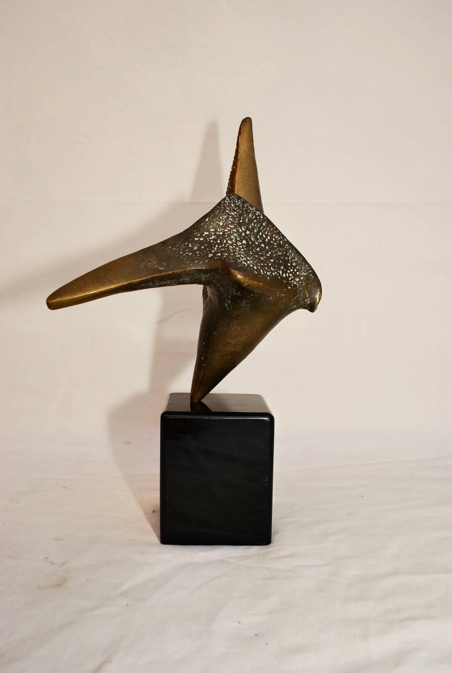 Français Sculpture moderne et sexy en bronze attribuée à Jean Arp en vente