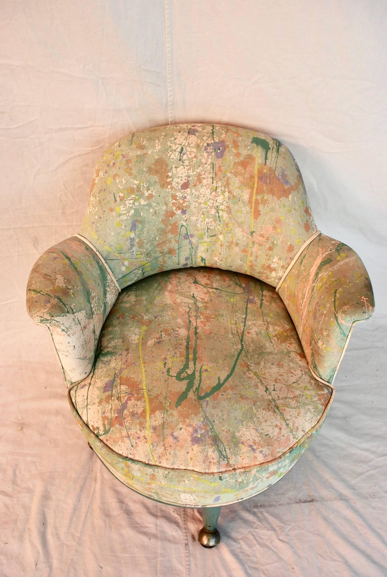 A very rare Monteverdi young chair with Jack lennor Larsen hand-painted fabric, it is quite rare
All original, the patina is so much more beautiful in person.