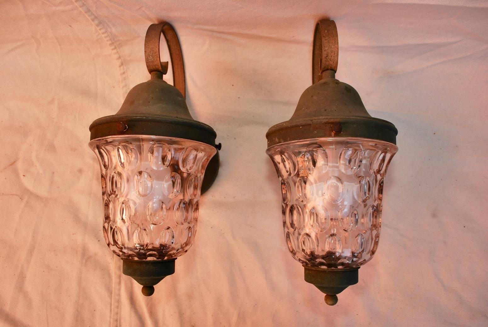 A nice outdoor sconces, the glass is made of a nice quality.

 