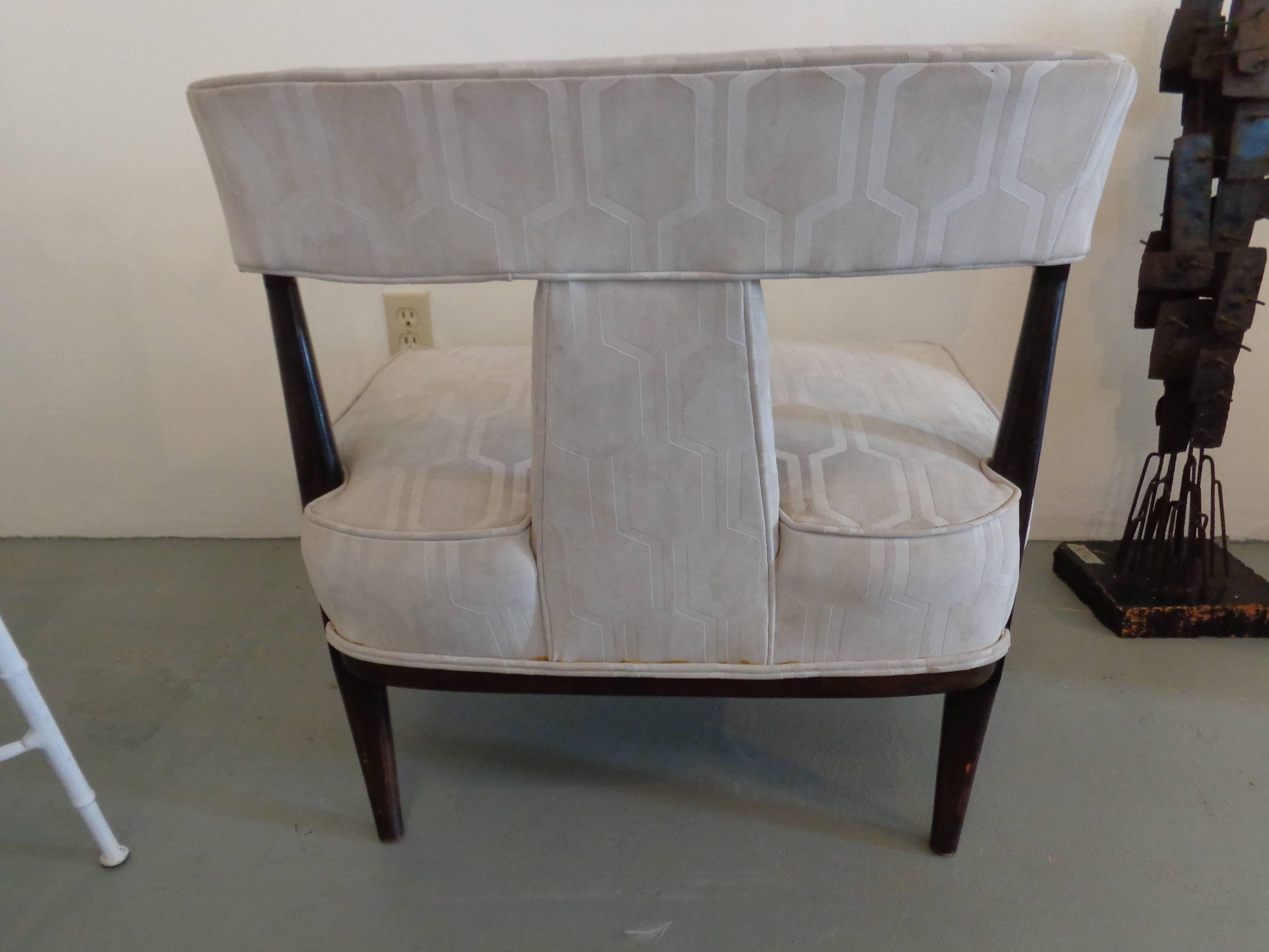 Pair of Hollywood Regency Style Slipper Chairs by Billy Haines In Good Condition In West Palm Beach, FL