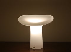 Gino Vistosi "Lattimo" glass table lamp, Italy, 1970s.