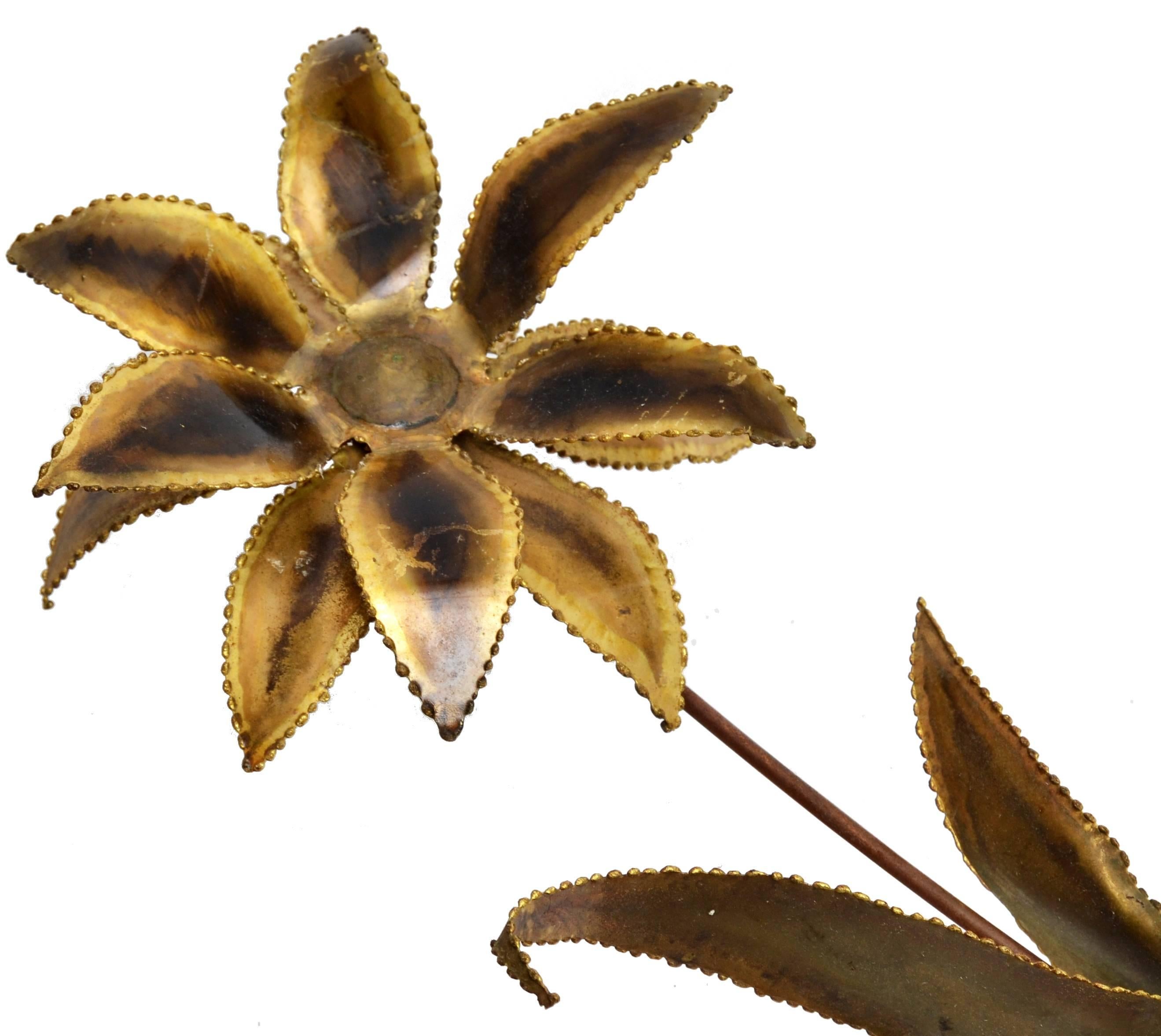 Mid-Century Modern Curtis Jere flower brass and metal sculpture / wall art.
Signed Jere and dated 1972.
 