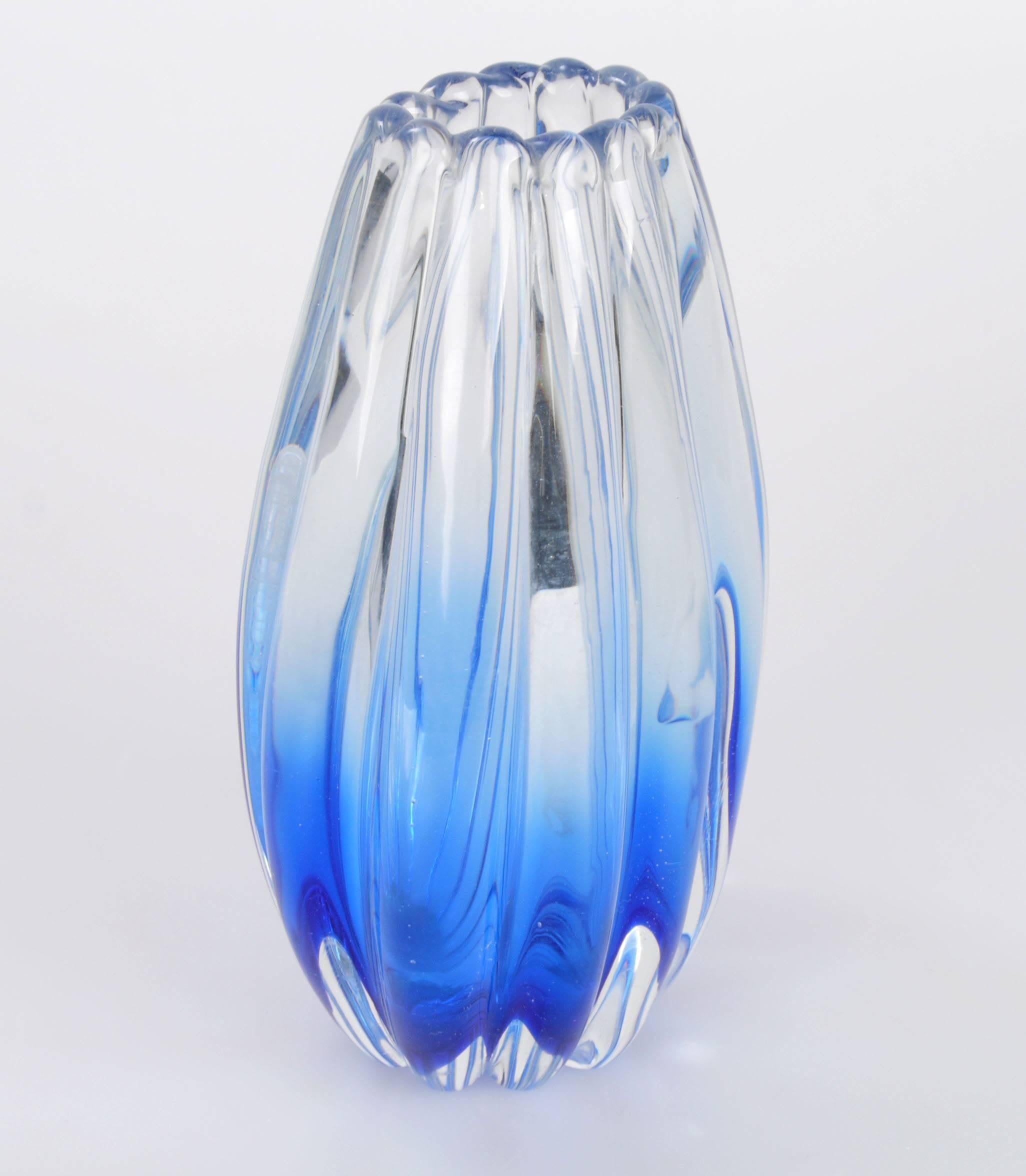 Elegant Barovier & Toso handblown Murano glass vase in clear and blue tone.
The vase is signed underneath.