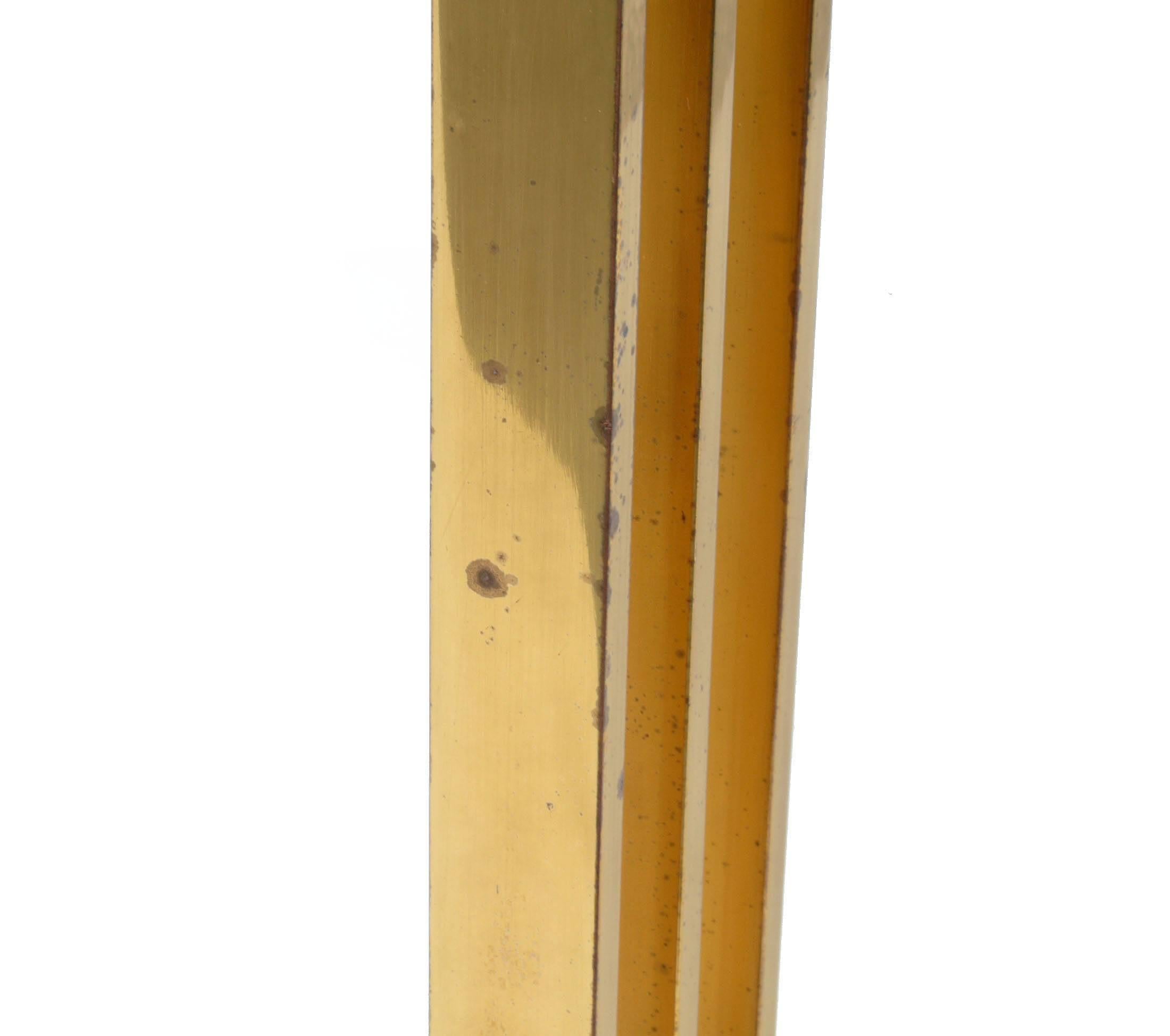Laiton Table basse carrée italienne Cool en laiton du mi-siècle moderne en vente