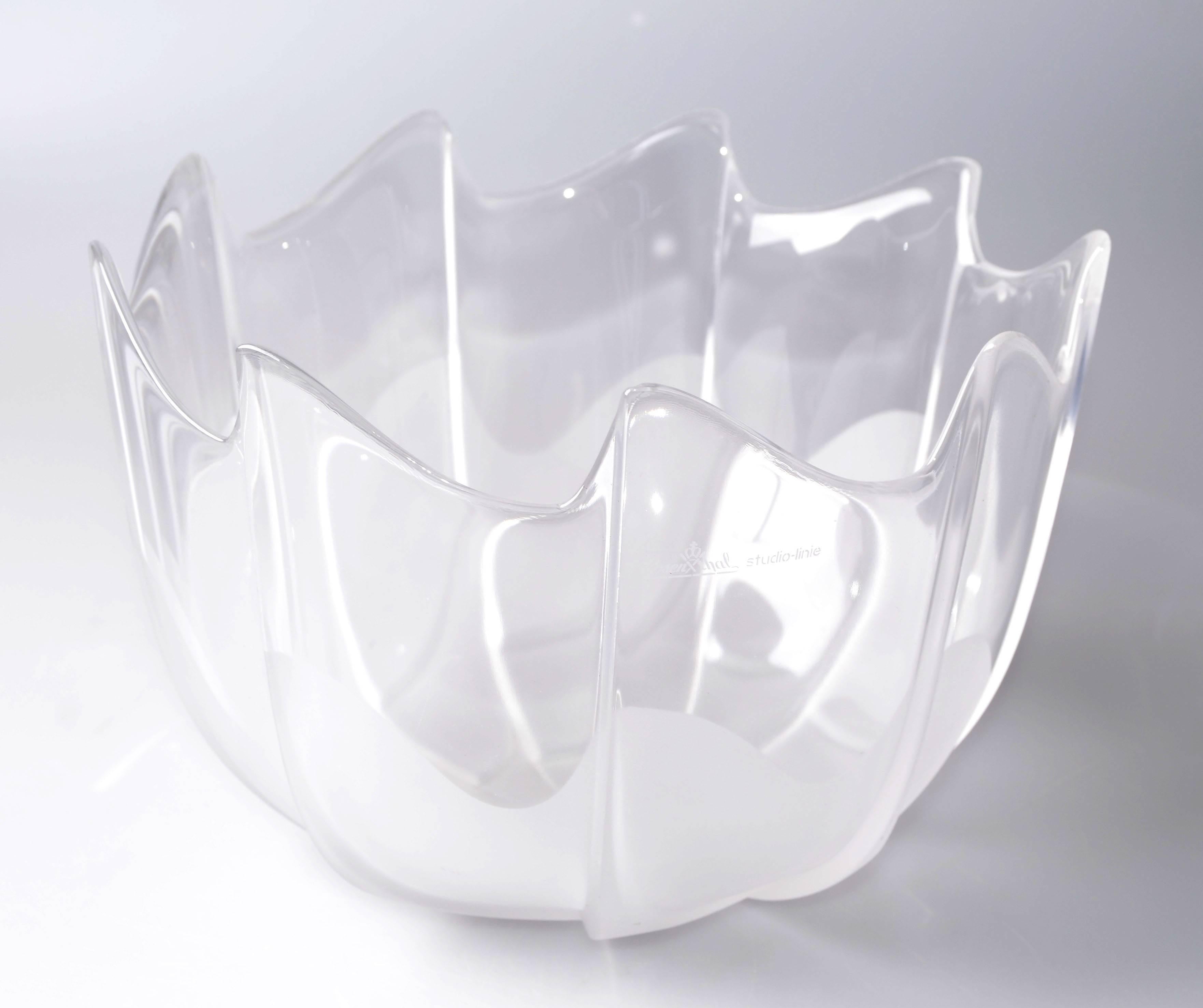 Original Rosenthal-Servierschale aus mattiertem Kristallglas mit Wellenschliff von Studio-Linie (Moderne) im Angebot