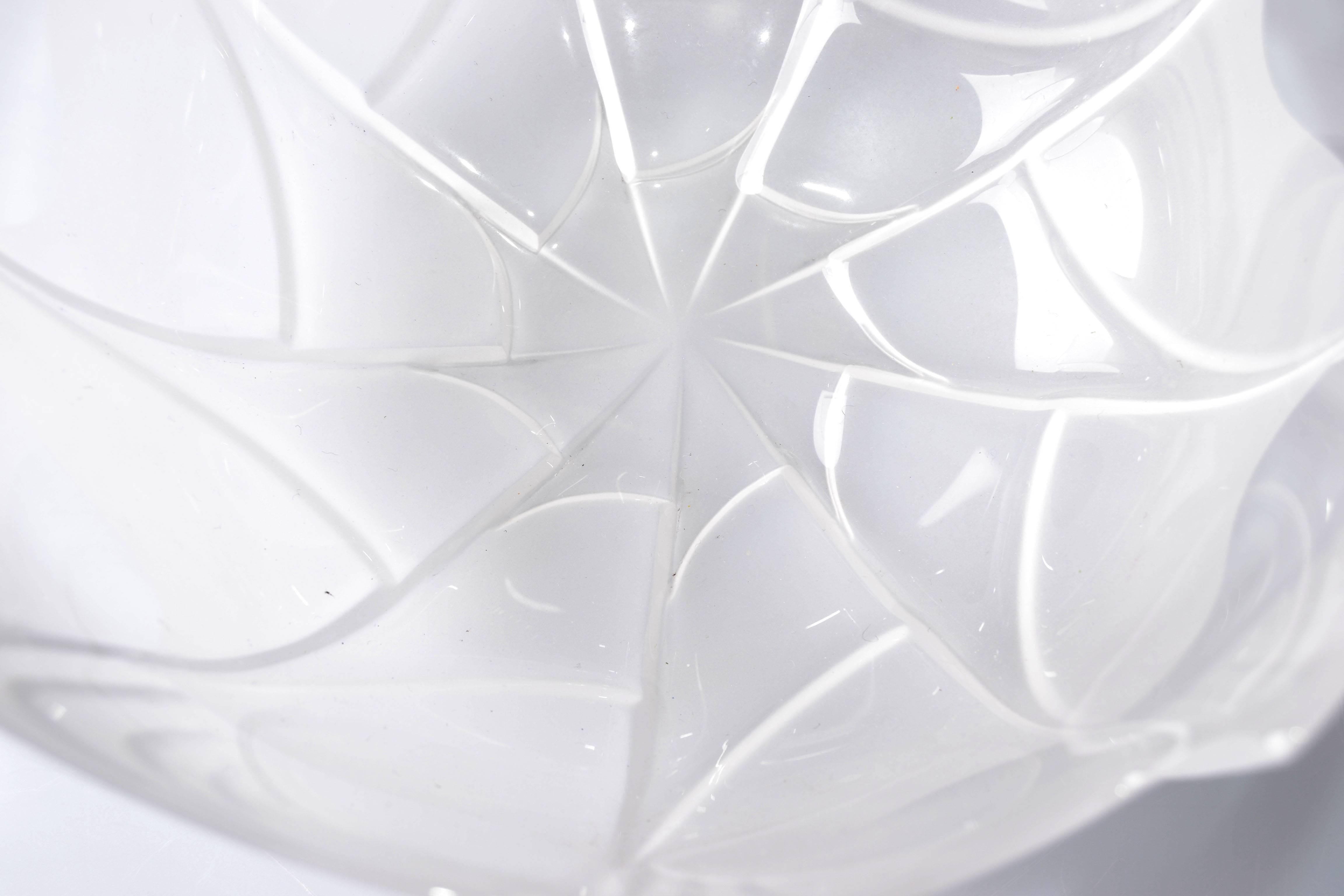 Original Rosenthal-Servierschale aus mattiertem Kristallglas mit Wellenschliff von Studio-Linie (Deutsch) im Angebot