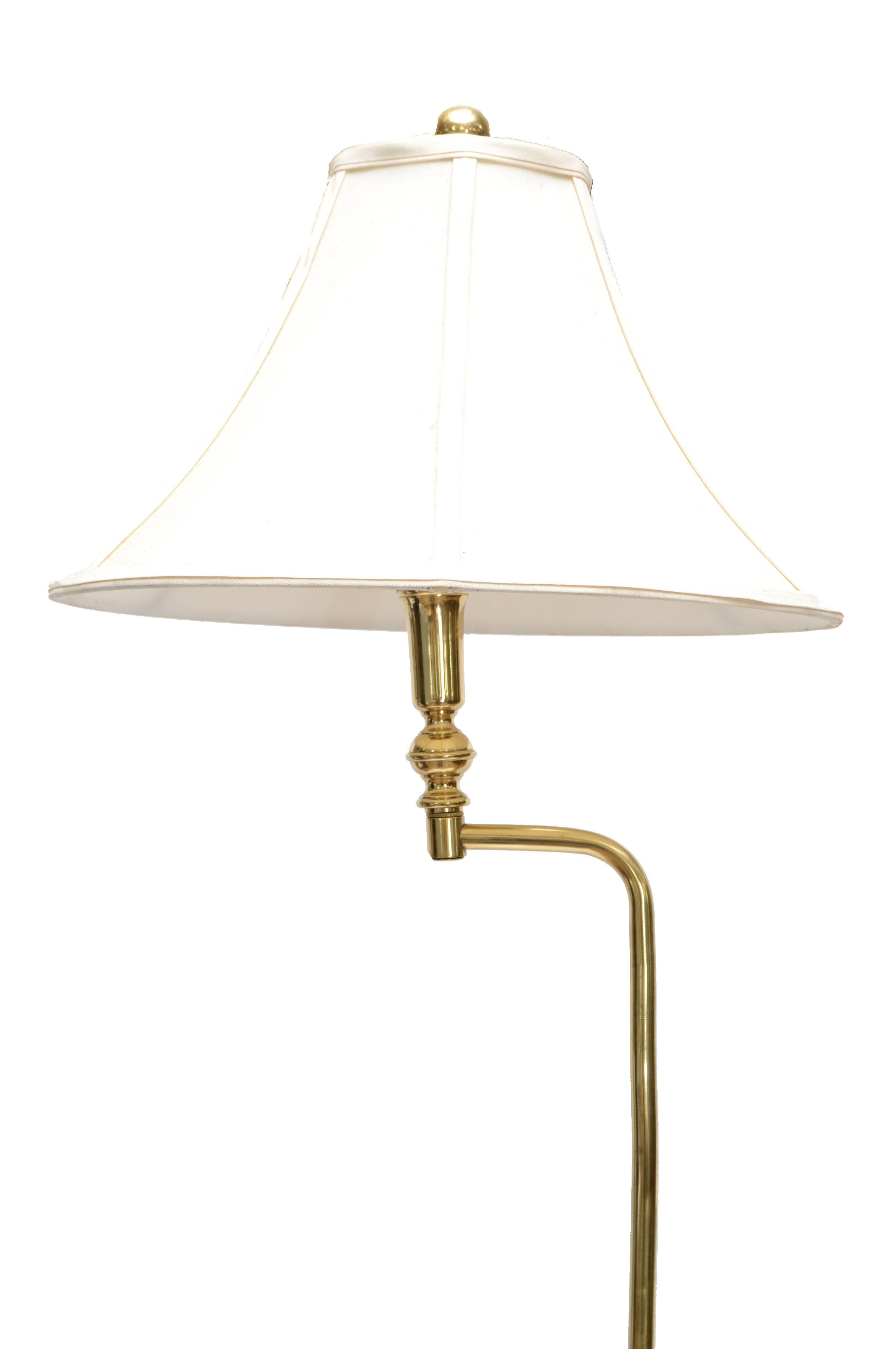 Hollywood Regency tall swing arm brass floor lamp with shade.
It is easy to swing in a 90 degree angle, perfect for reading.
Wired for the U.S. and uses a max. 60 watts light bulb.
The shade is made out of fabric.
Dimension shade:
Diameter: 15