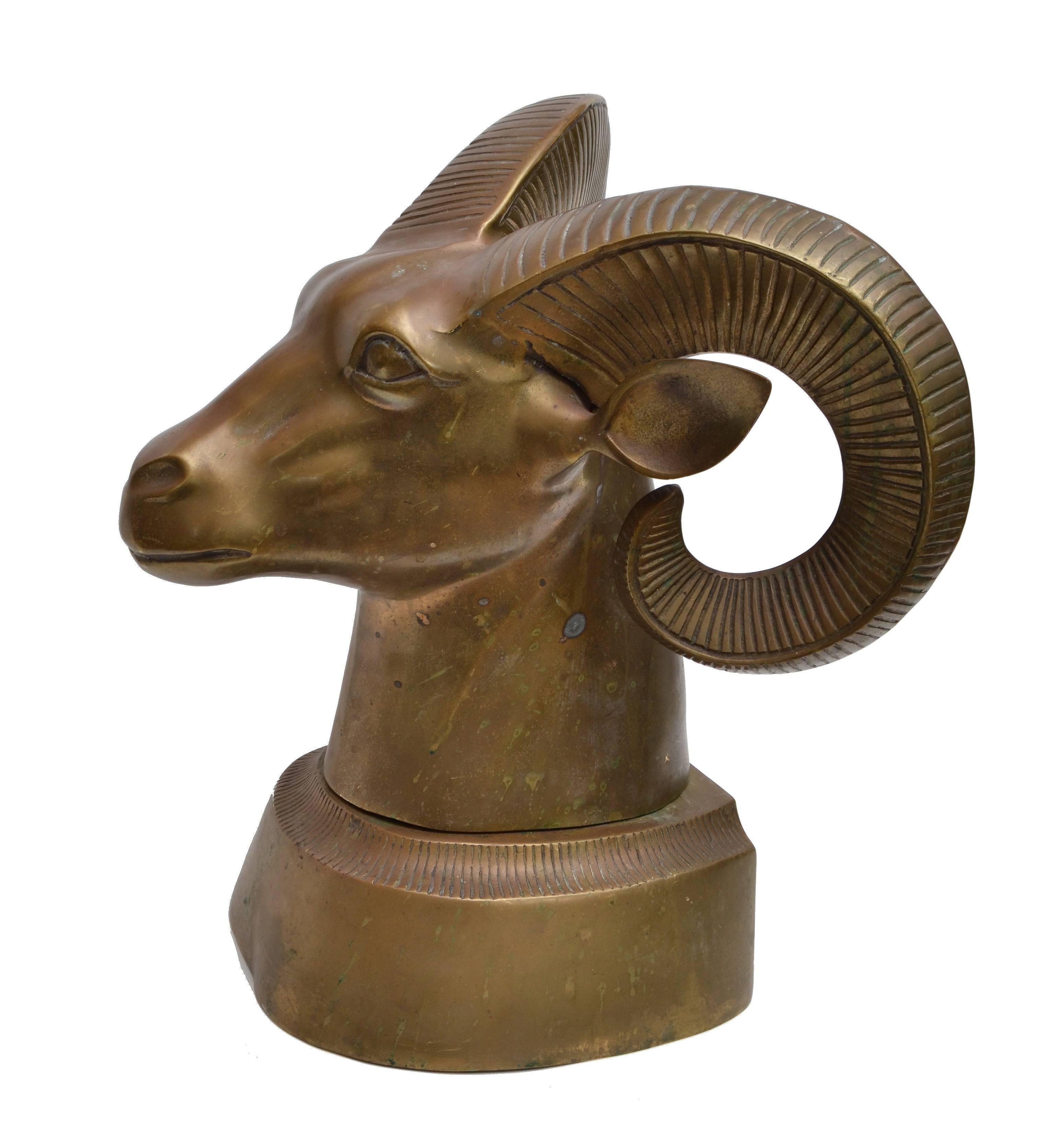 Late 1960s Hollywood Regency Solid Bronze Ram's Head Tabletop Animal Sculpture For Sale 4